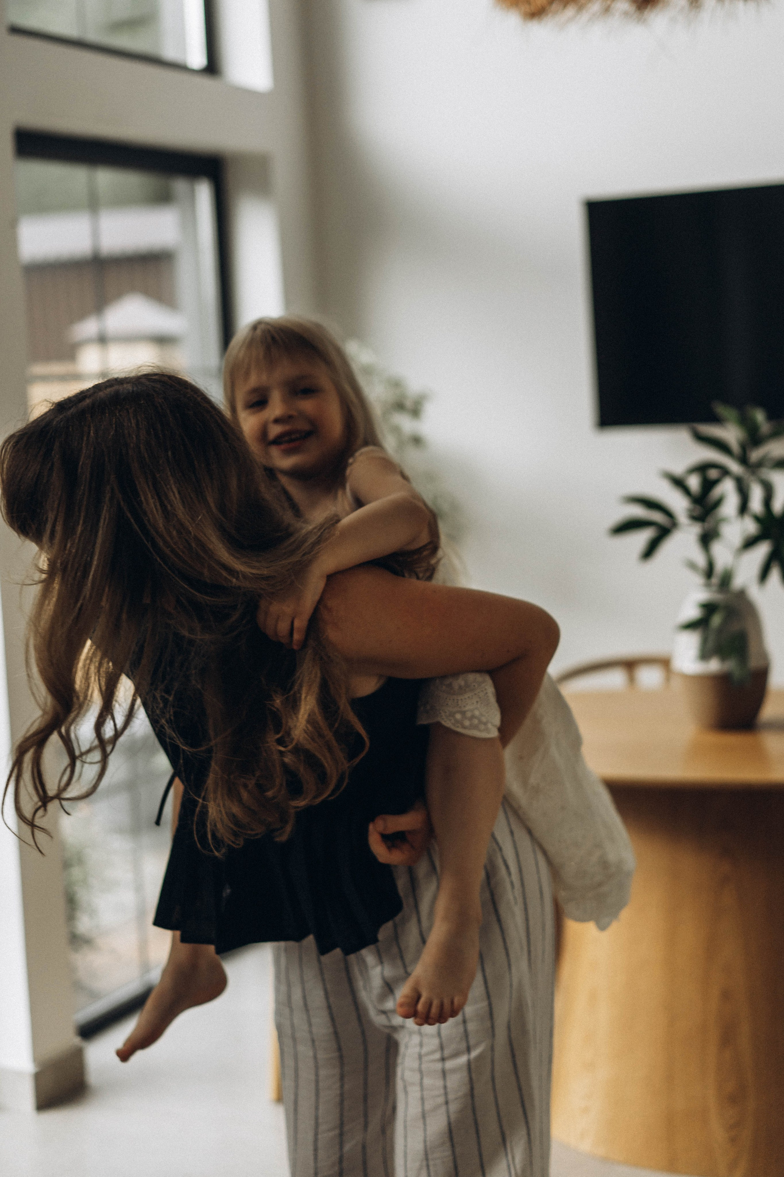 Фотосессия домашняя мама и дочка. Фотограф Екатеринбург Кокшарова Александра