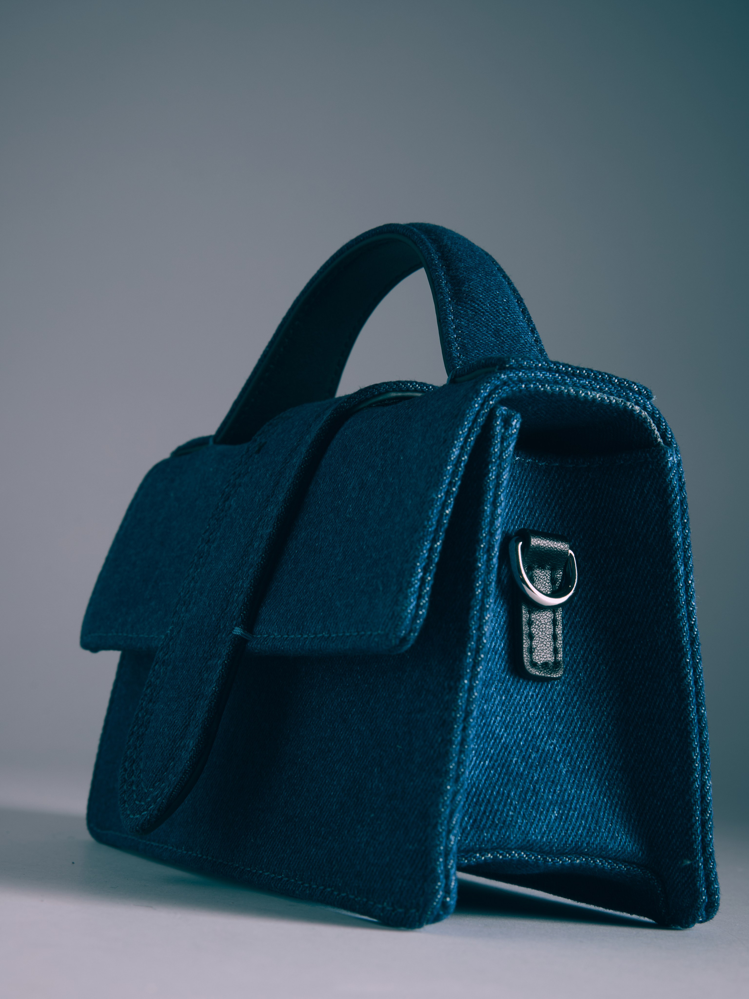 Предметный фотограф в Москве Евгений Шубин