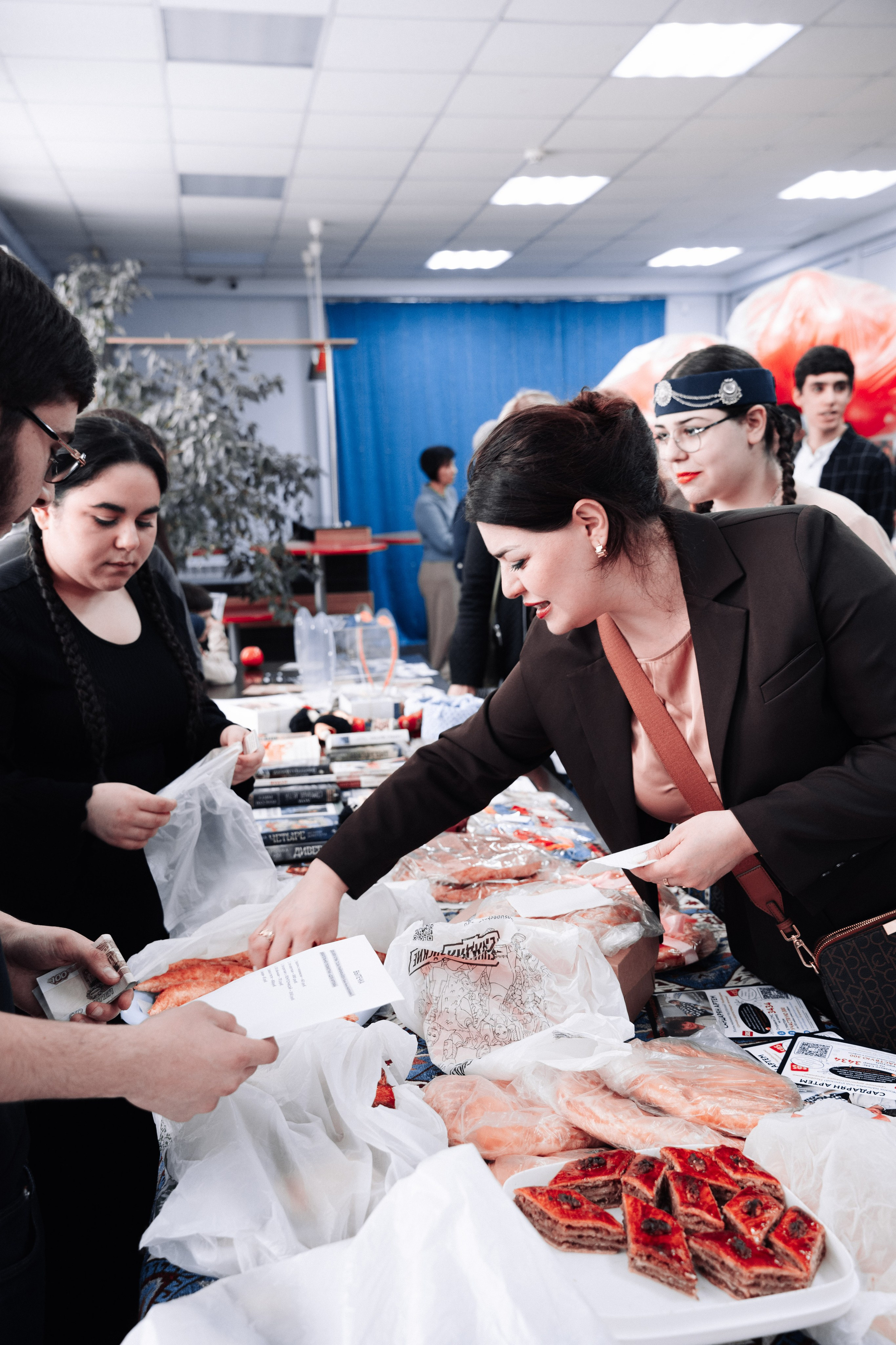 Благотворительный концерт в помощь Артему Сардаряну. Фотограф Артем Севостьянов. Профессиональная фотосъемка в Ногинске, Москве, Московской области и за границей