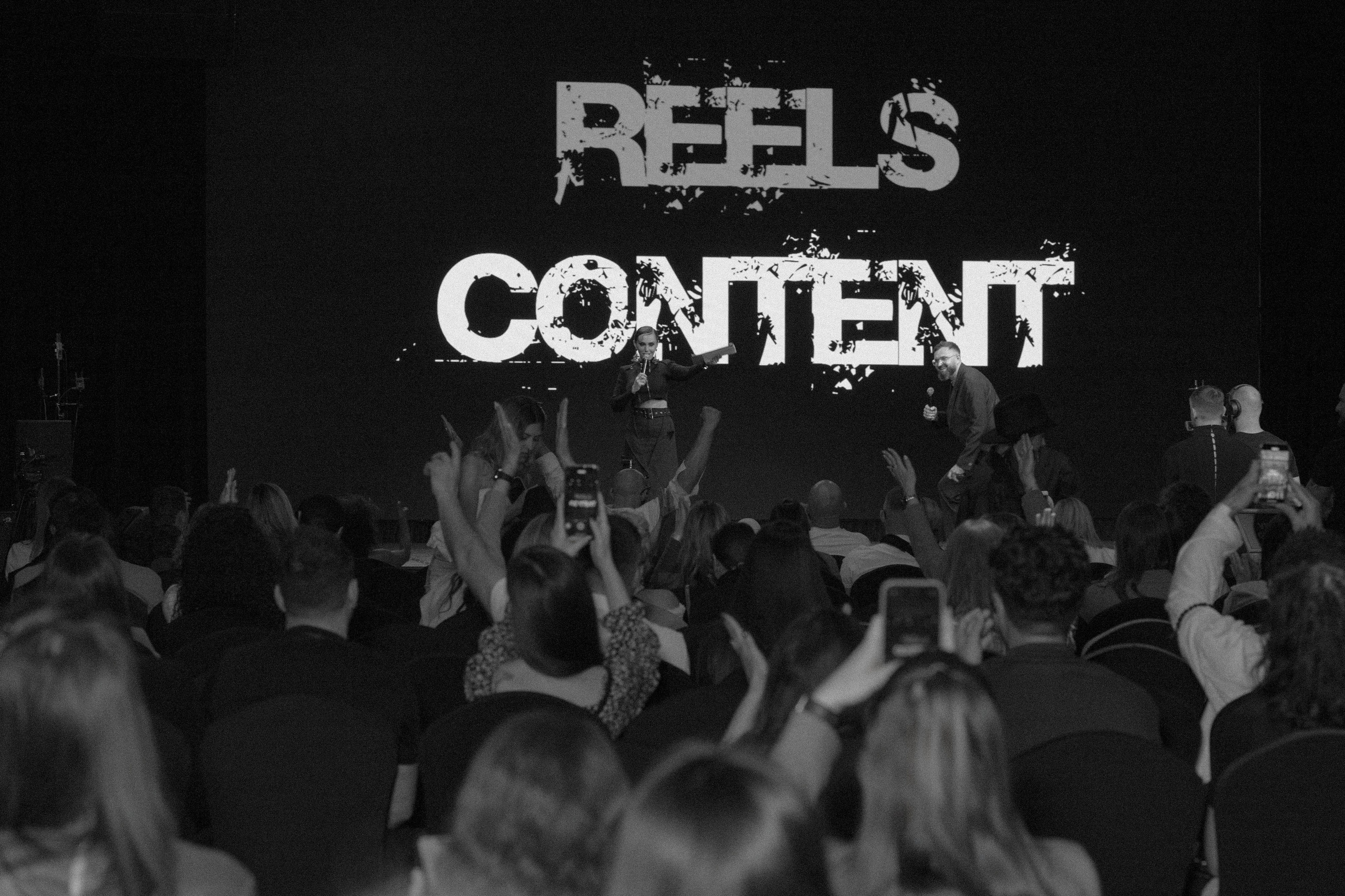 REELS контент