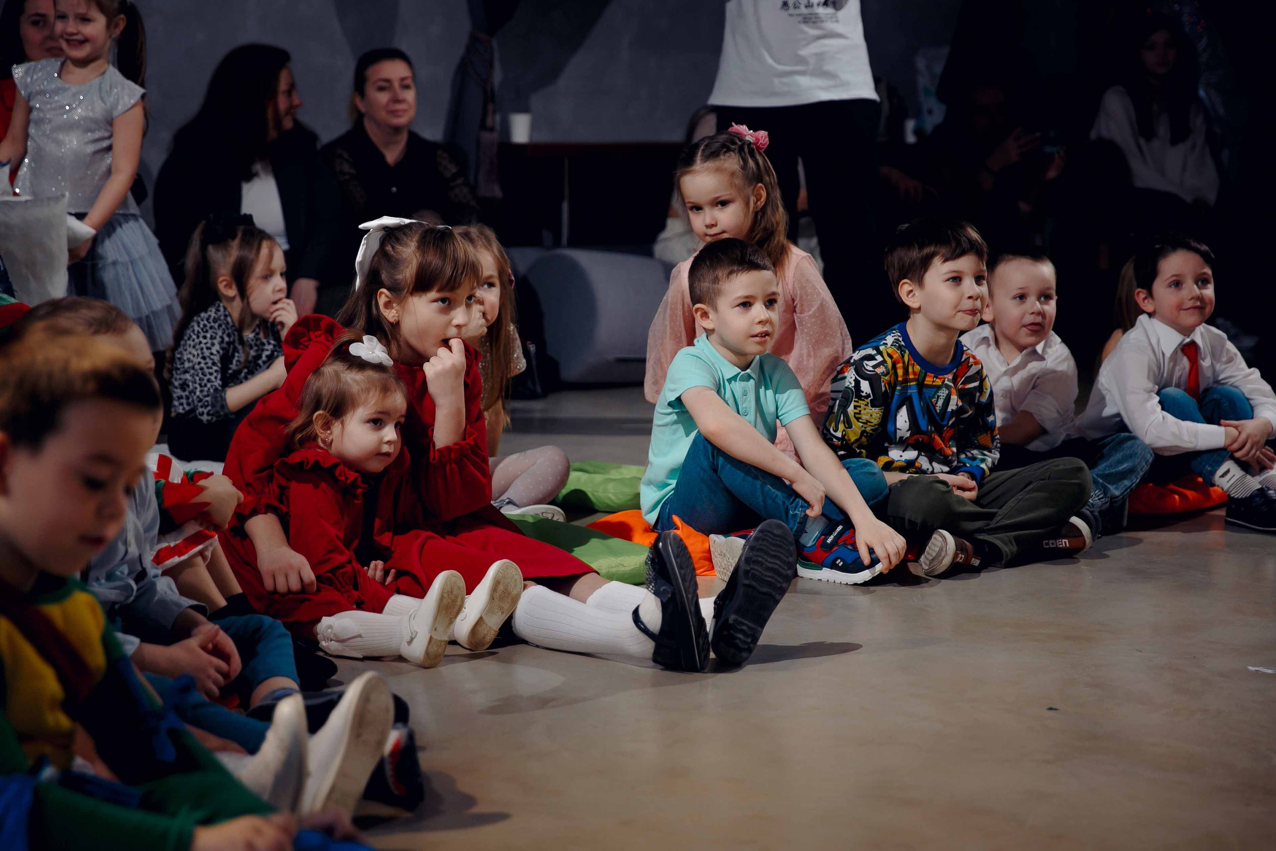 Елка в «Фотоцехе» #1. Ваш репортажный фотограф Артемий Антонов