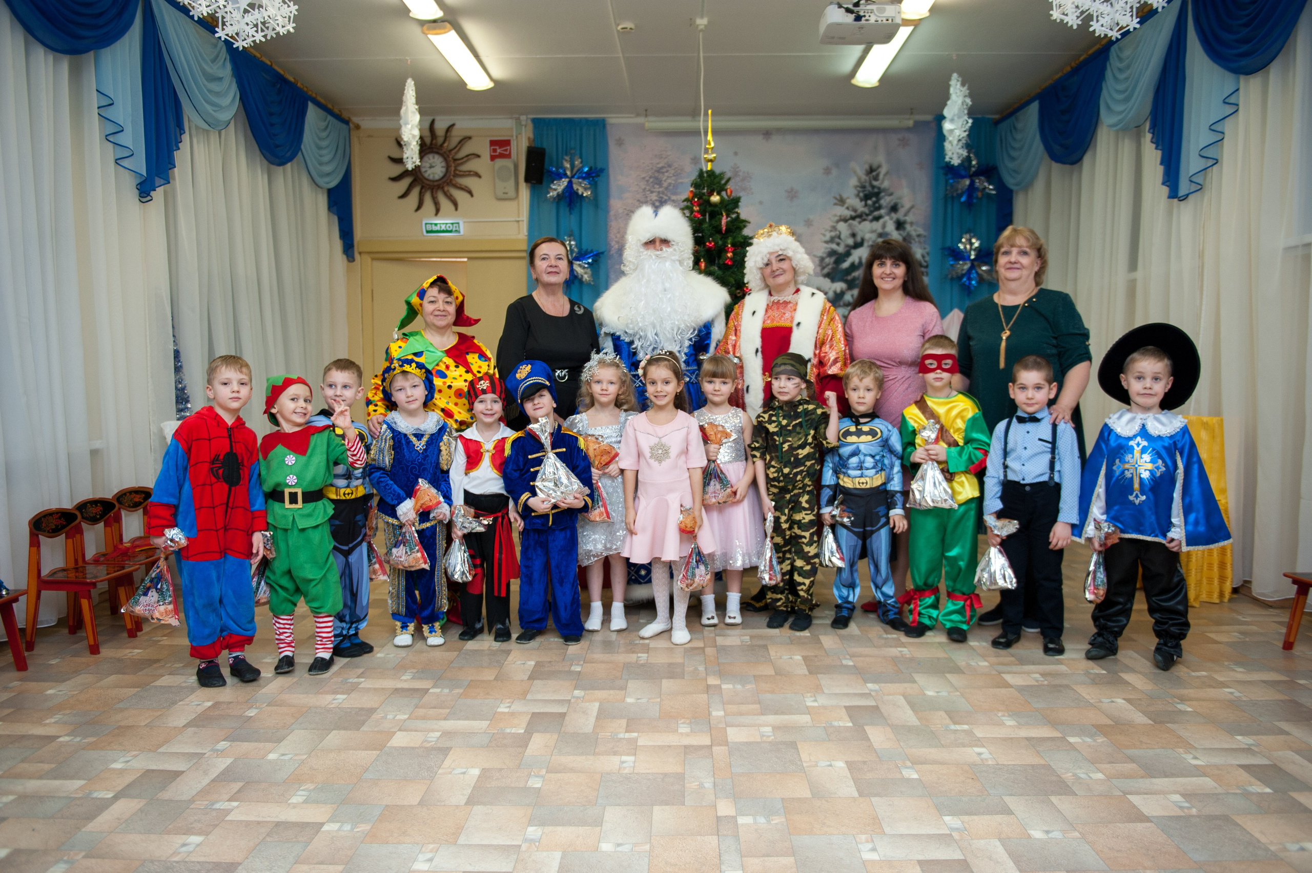 Утренник Новый год. Выпускной альбом Чехов, Подольск, Москва