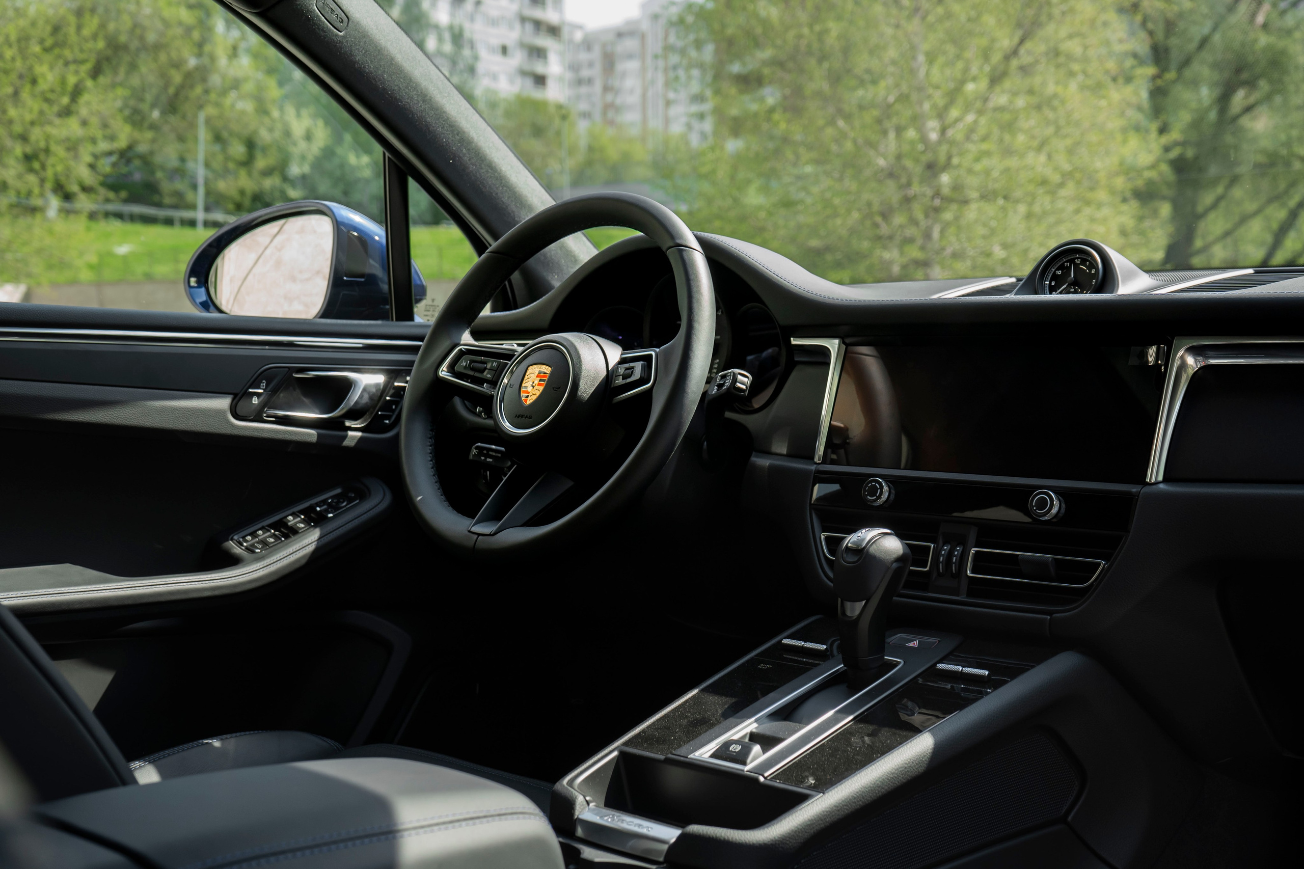 Porsche Macan. Автомобильный фотограф Ногинск Денис Городок