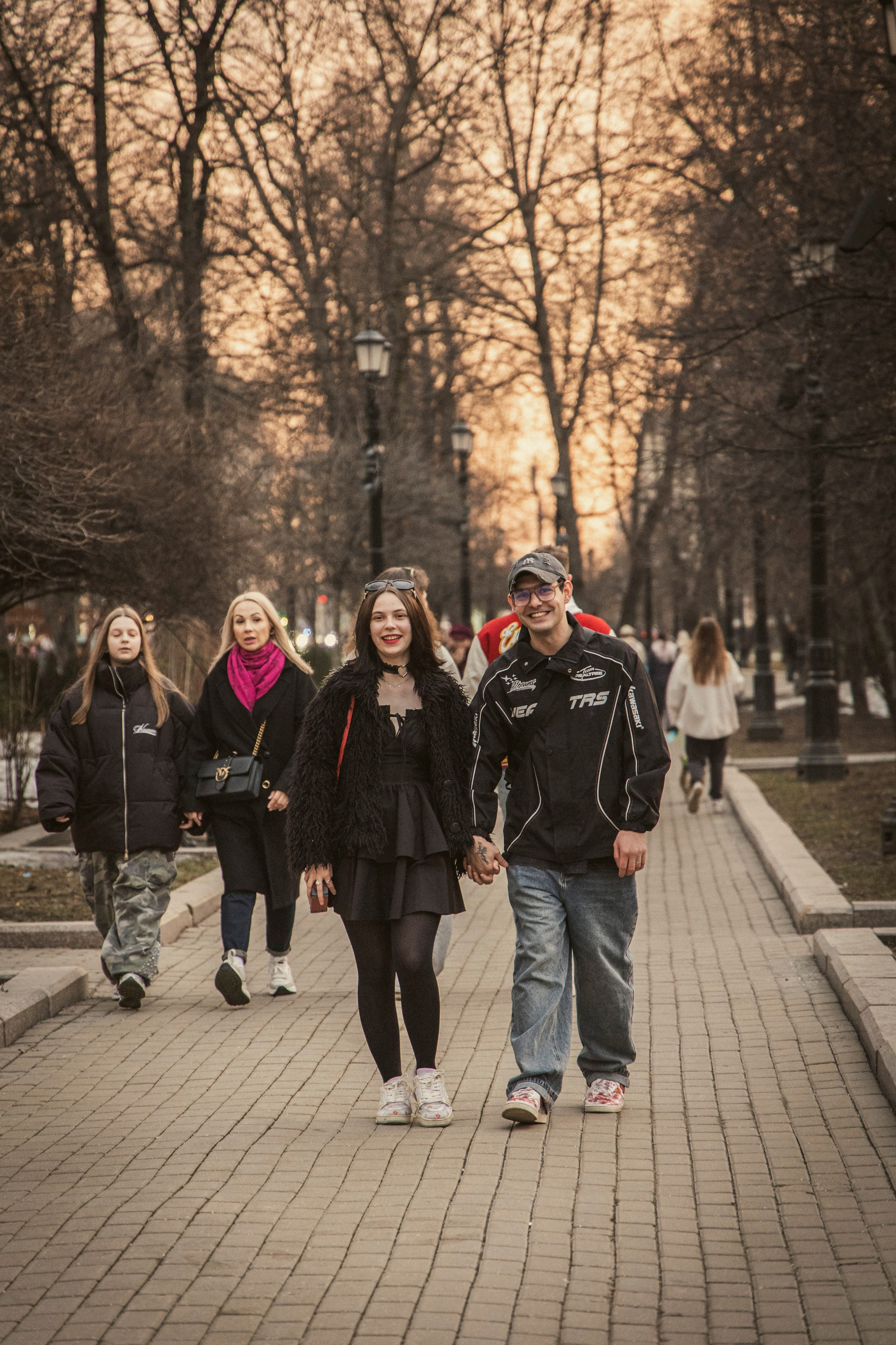 Фотосъёмка уличных прохожих. Фотограф для маркетплейсов, фотоуслуги в Жуковском Татьяна Марсуверских