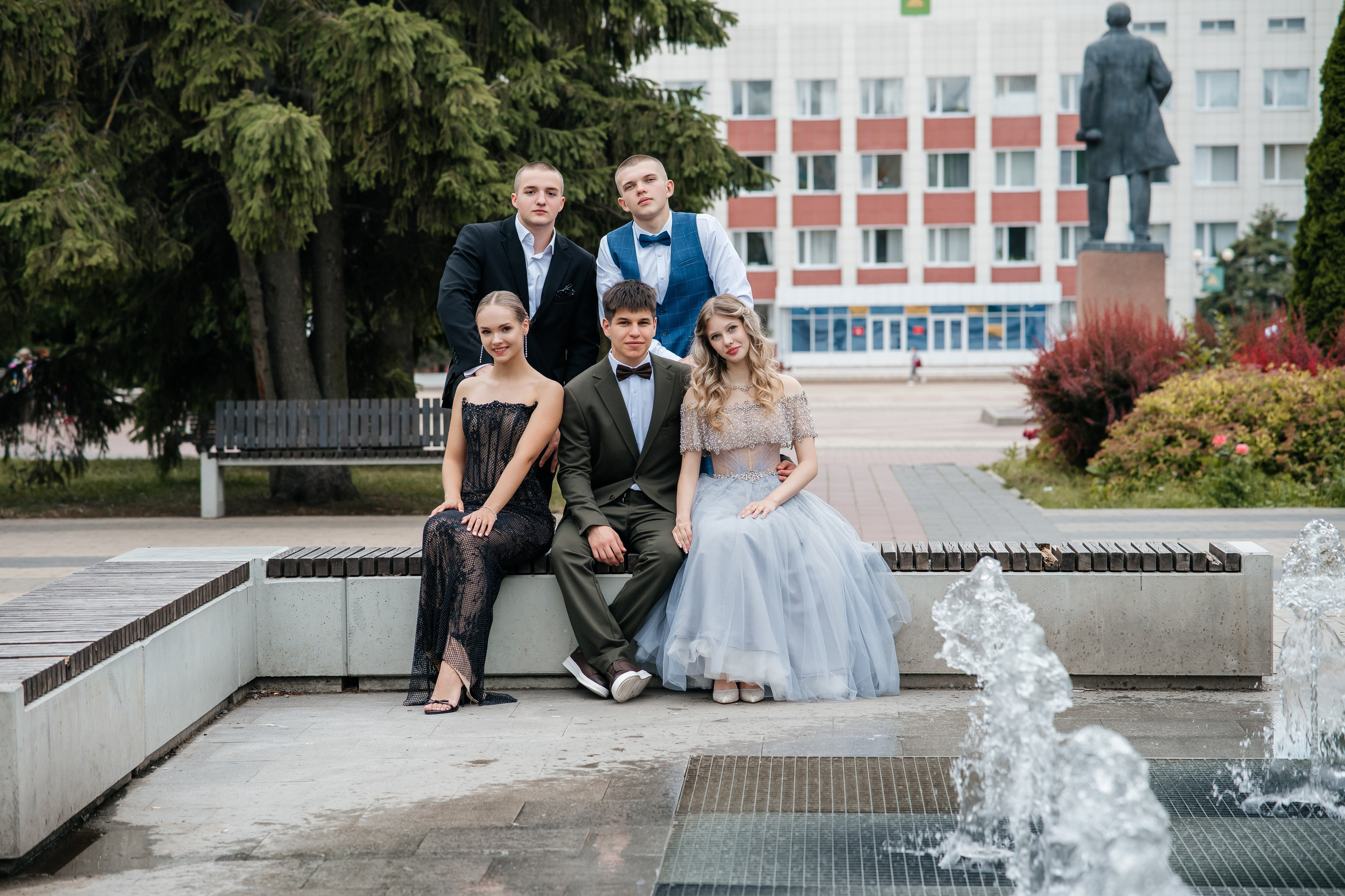 Медалисты. Школьный фотограф в Валуйках. Фотосессии для выпускников и изготовление выпускных альбомов в городе Валуйки и в Белгородской области