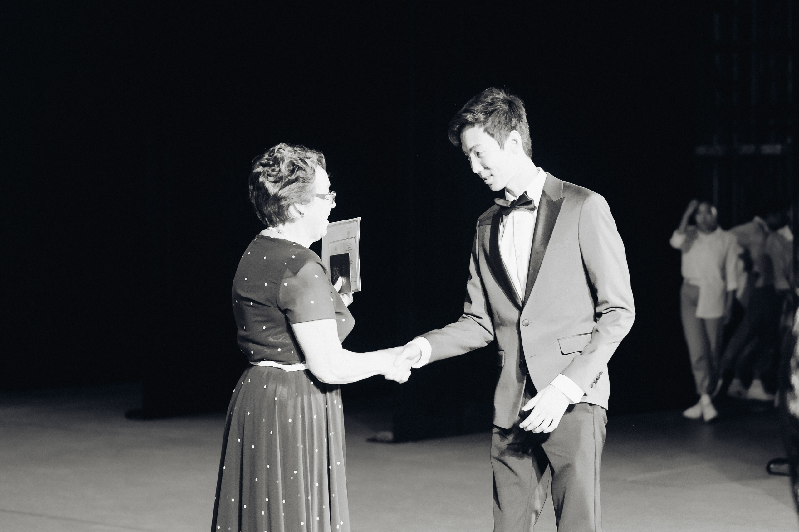 Вручение аттестатов 14 Гимназия. Свадебный и семейный фотограф в Улан-Удэ