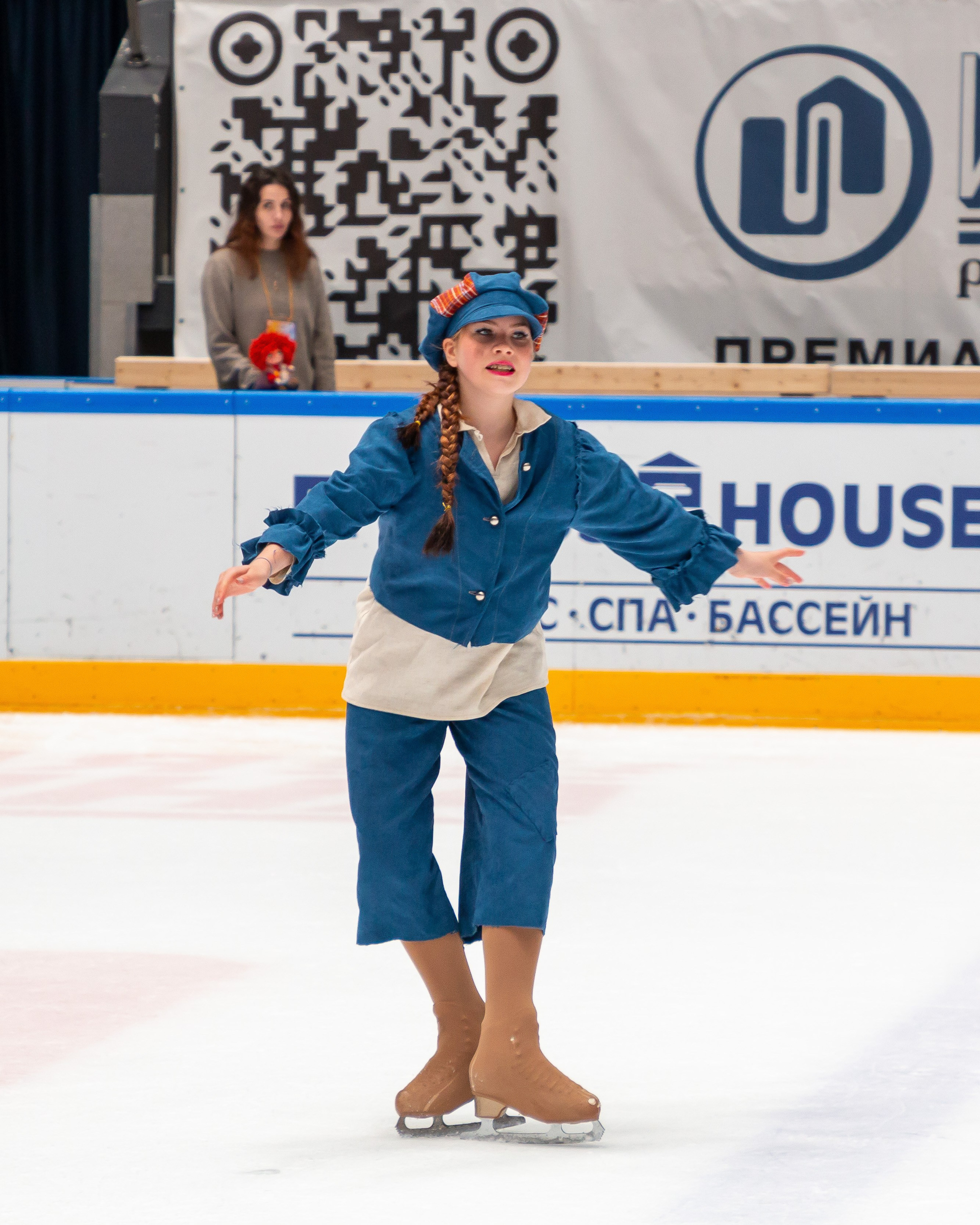 VII Ежегодный фестиваль массовых танцев на льду и фигурного катания «Петровский лёд» Санкт-Петербург 2024. Репортажный фотограф в Москве