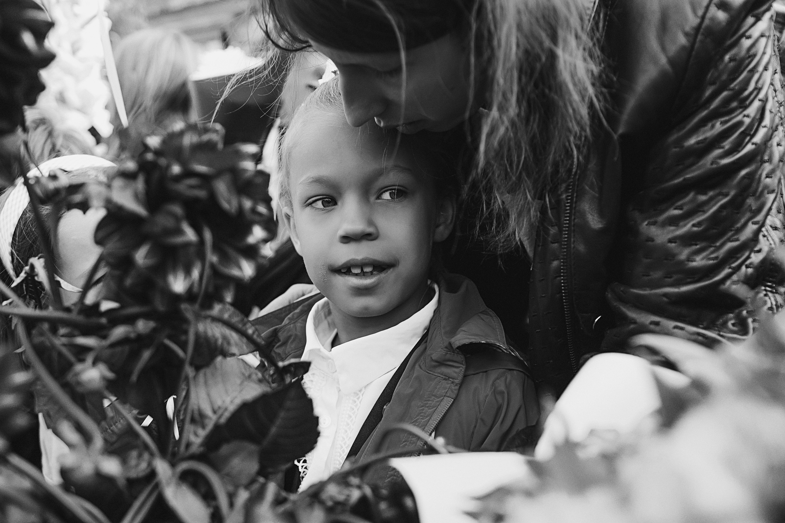 1 сентября линейка+кл час+портреты. Семейный фотограф Тюмень, фотограф на роды Салмина Мария