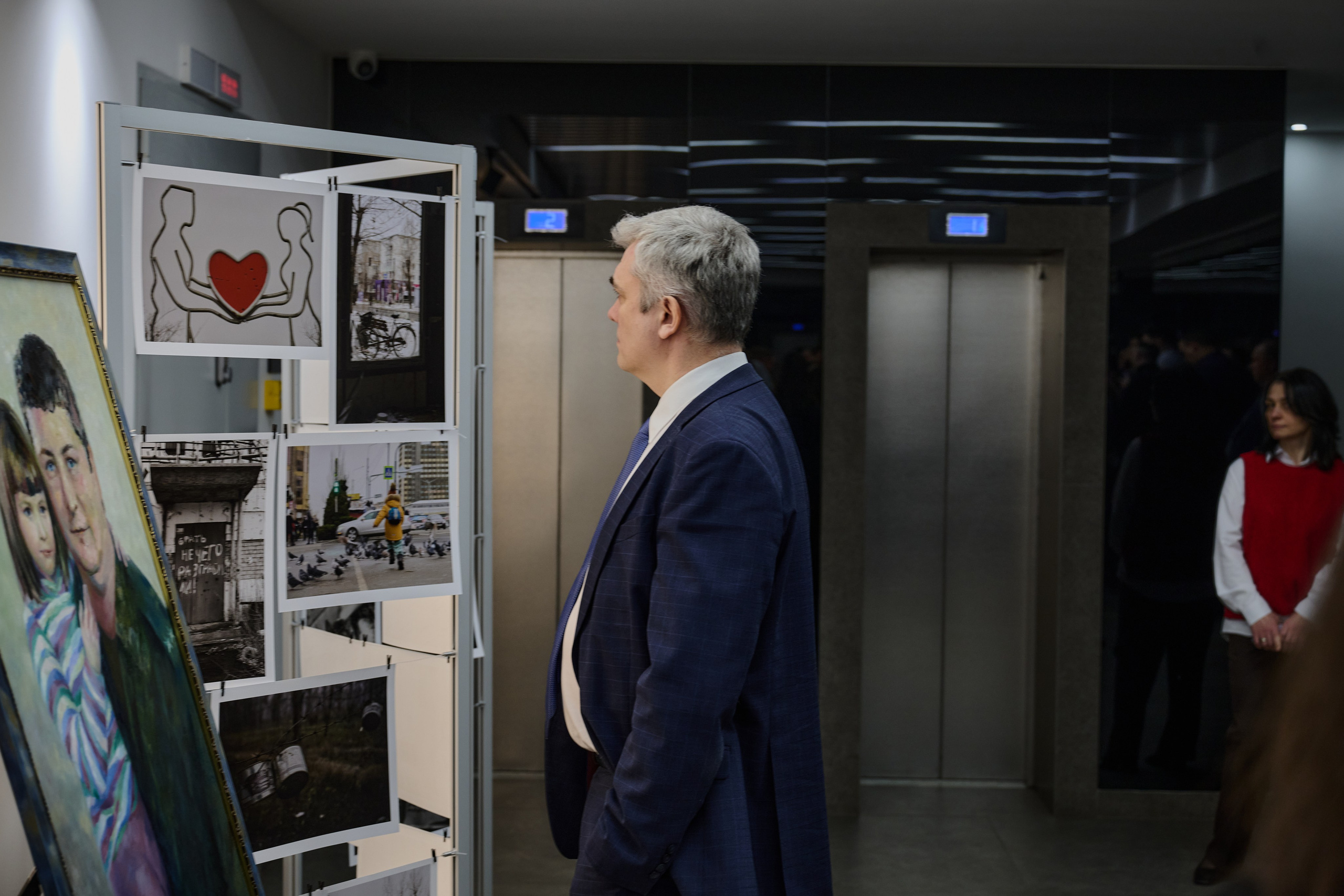 Фотовыставка «Территории» в Росгеолфонде. Фотограф Роман Адлер