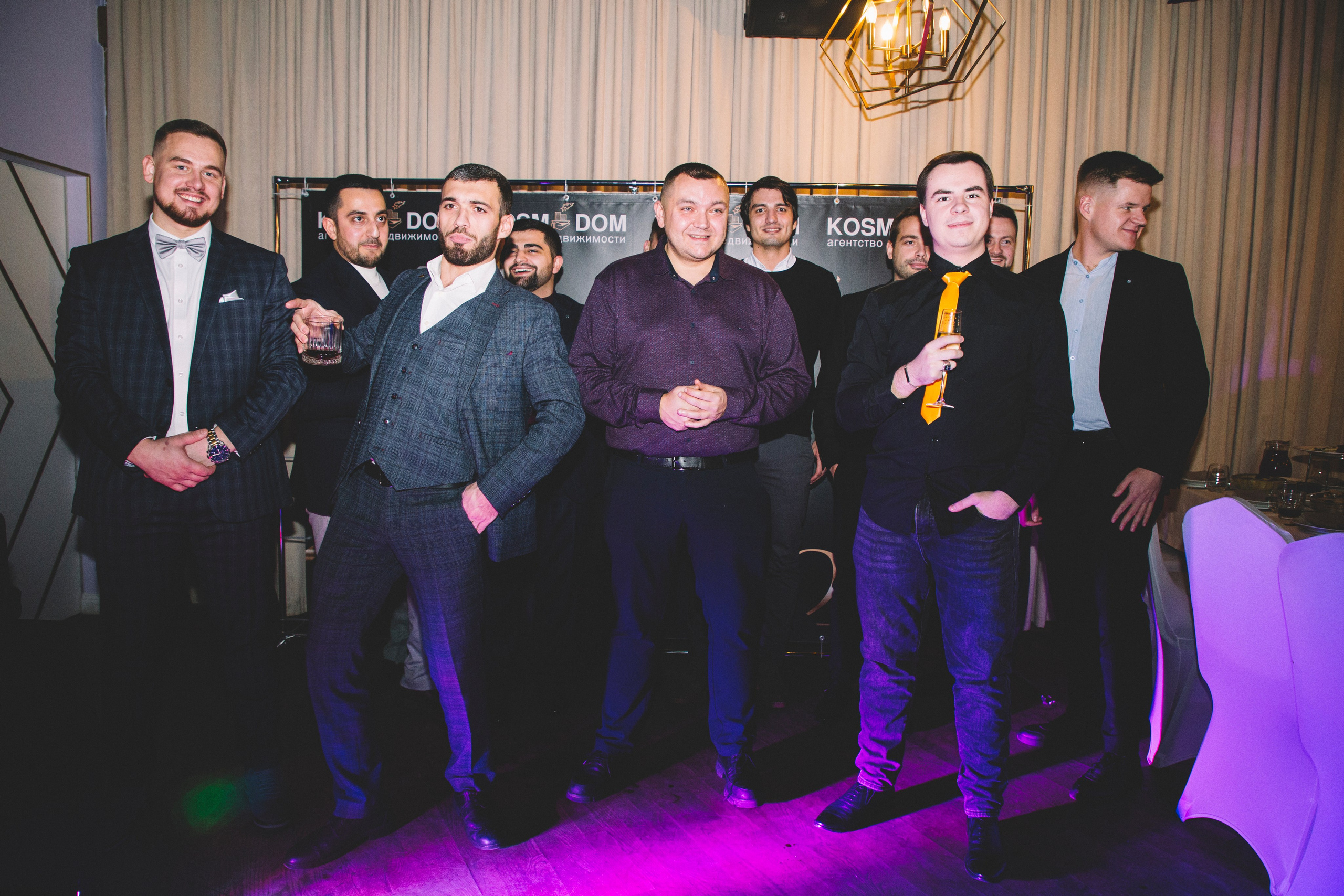 KOSMODOM. Портретный и свадебный фотограф Даня Похватова