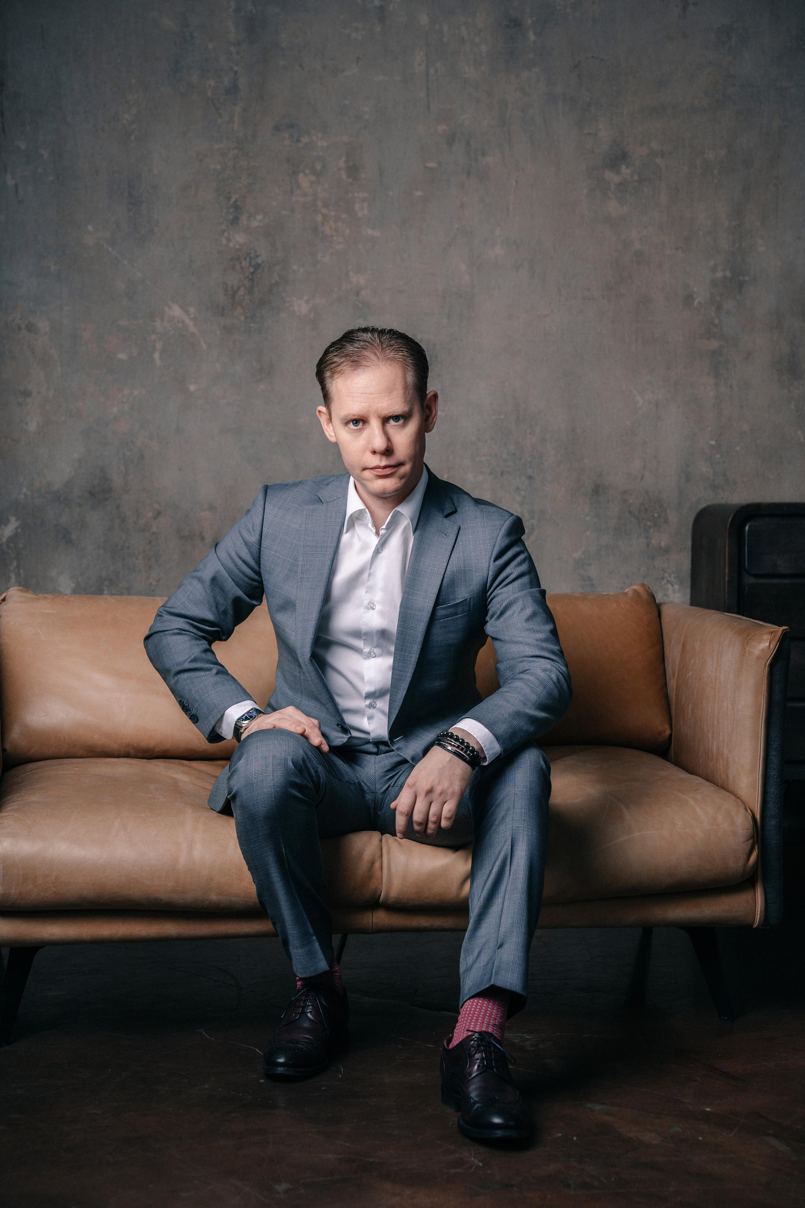Бизнес фотосессия коуча Дмитрия Ощепкова