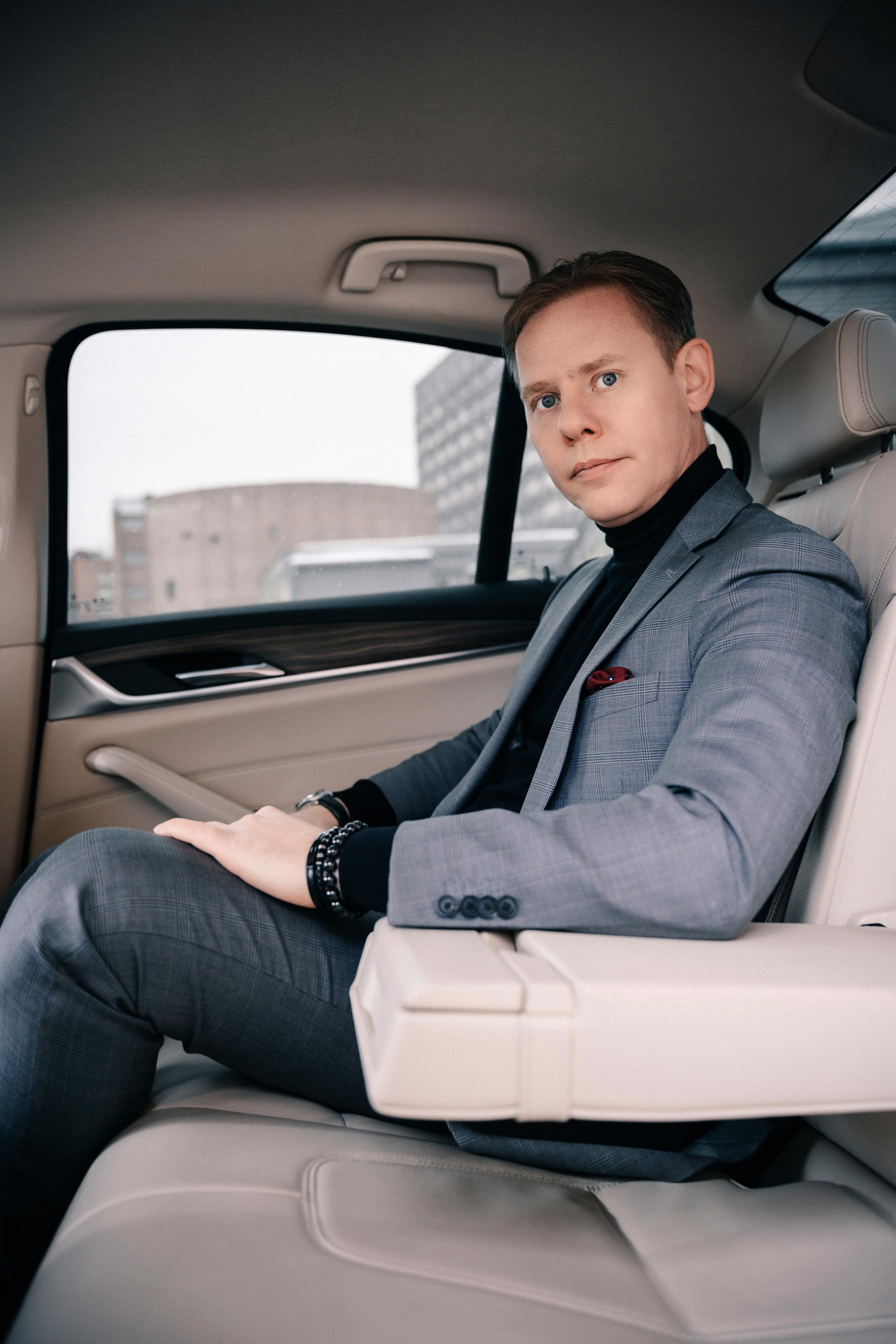 Бизнес фотосессия коуча Дмитрия Ощепкова