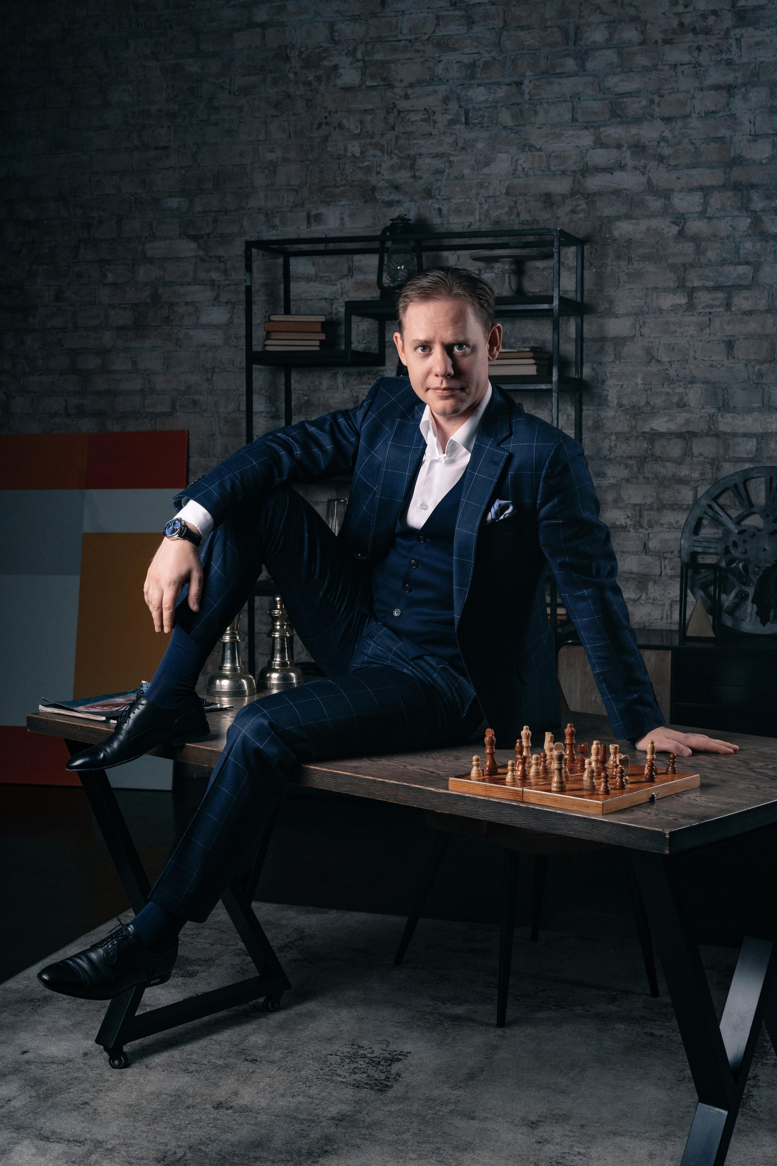 Бизнес фотосессия коуча Дмитрия Ощепкова