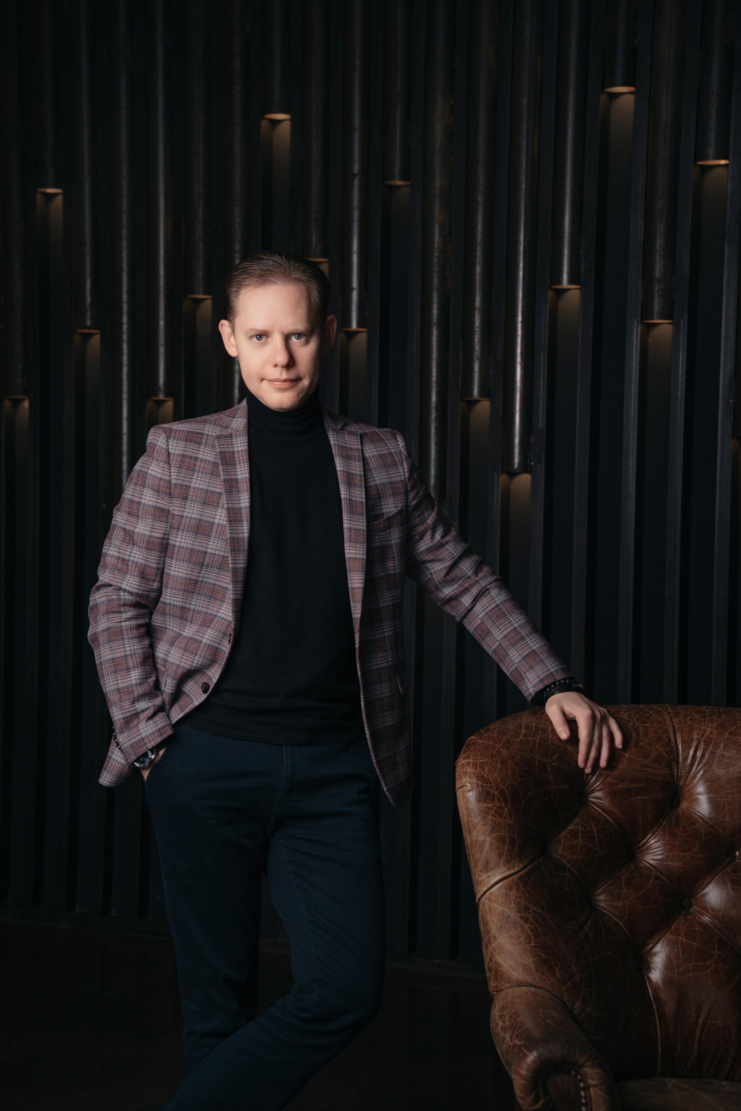 Бизнес фотосессия коуча Дмитрия Ощепкова