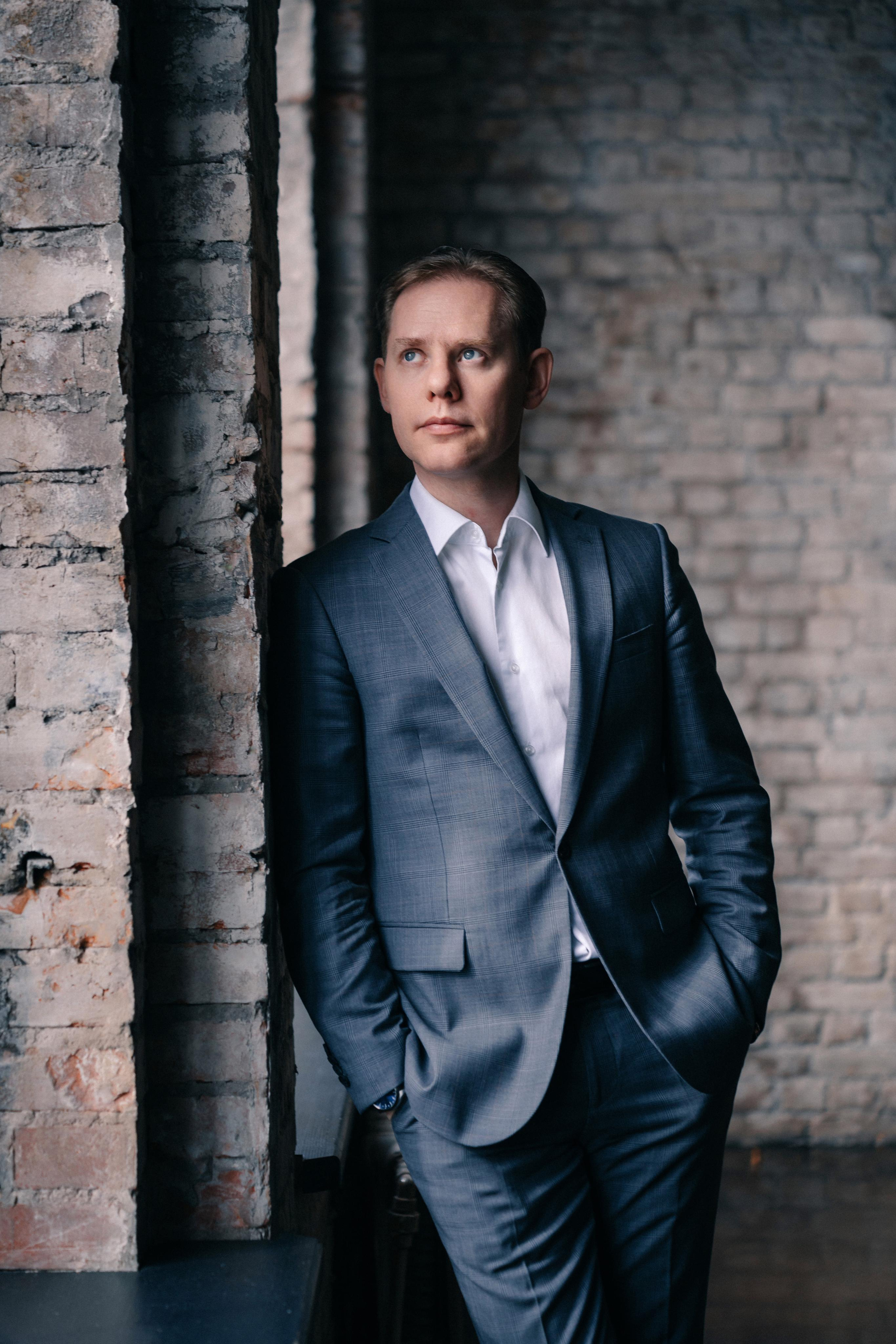 Бизнес фотосессия коуча Дмитрия Ощепкова