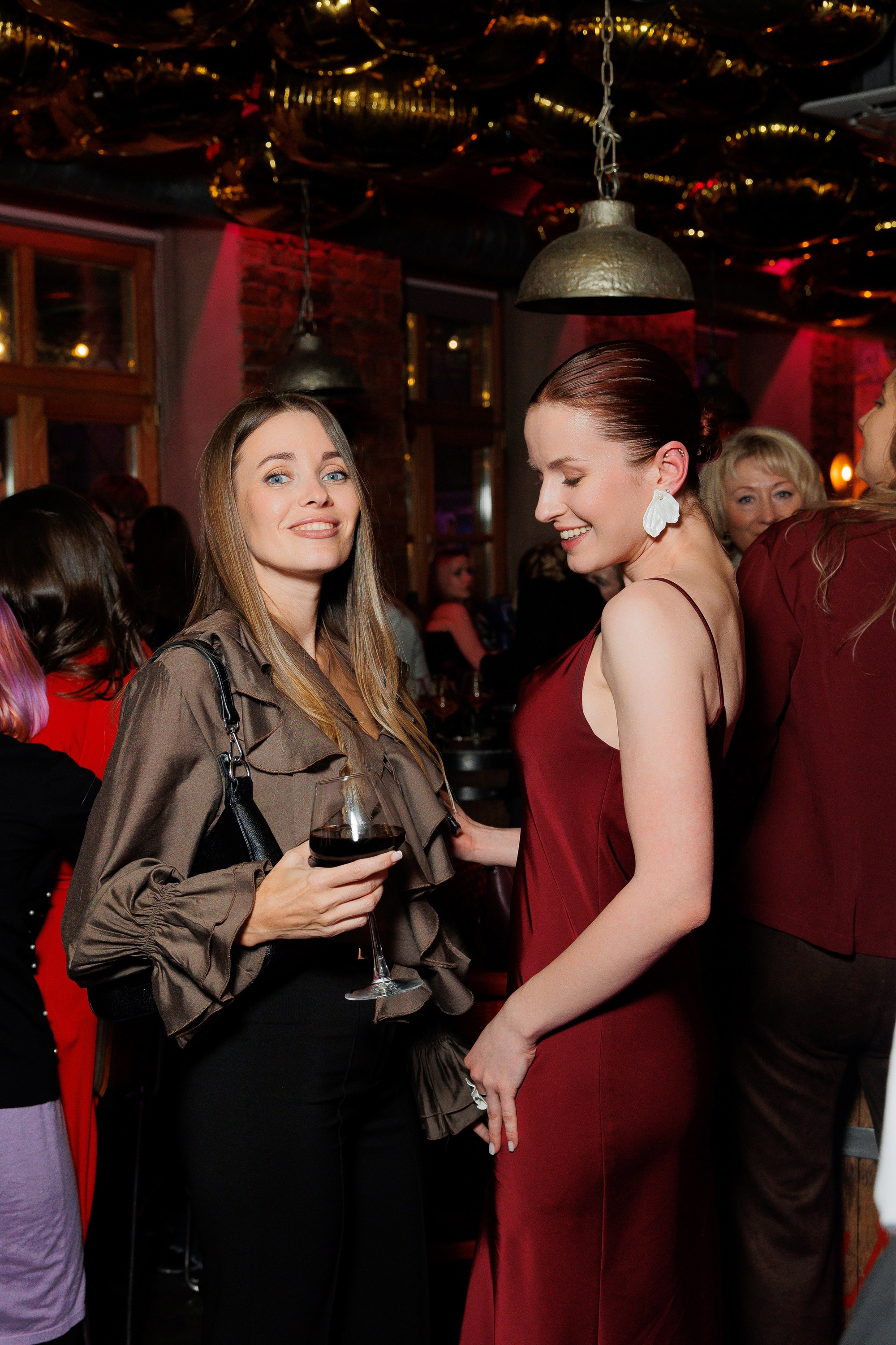 ВИНОТЕКА — 8 МАРТА. СВОИ. ФОТООТЧЕТЫ-СОБЫТИЯ-МЕСТА