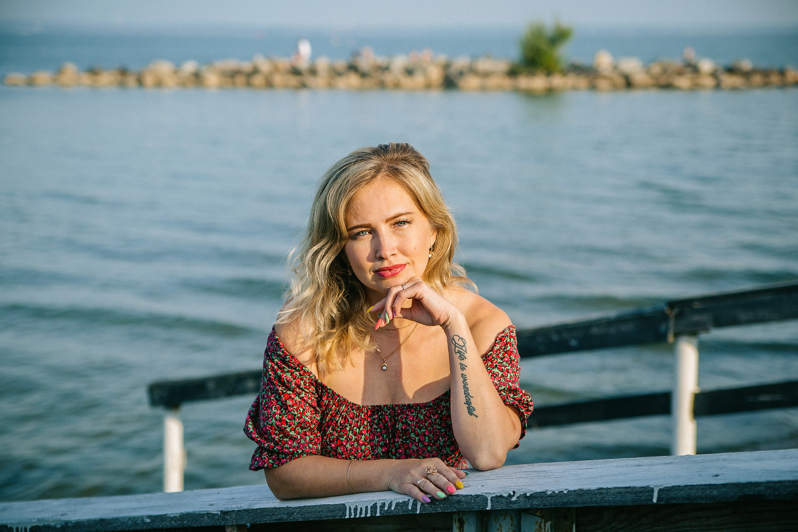 Море песок девушка съемка. Выпускные альбомы Искитим, Бердск и Новосибирск Крюкова Елена