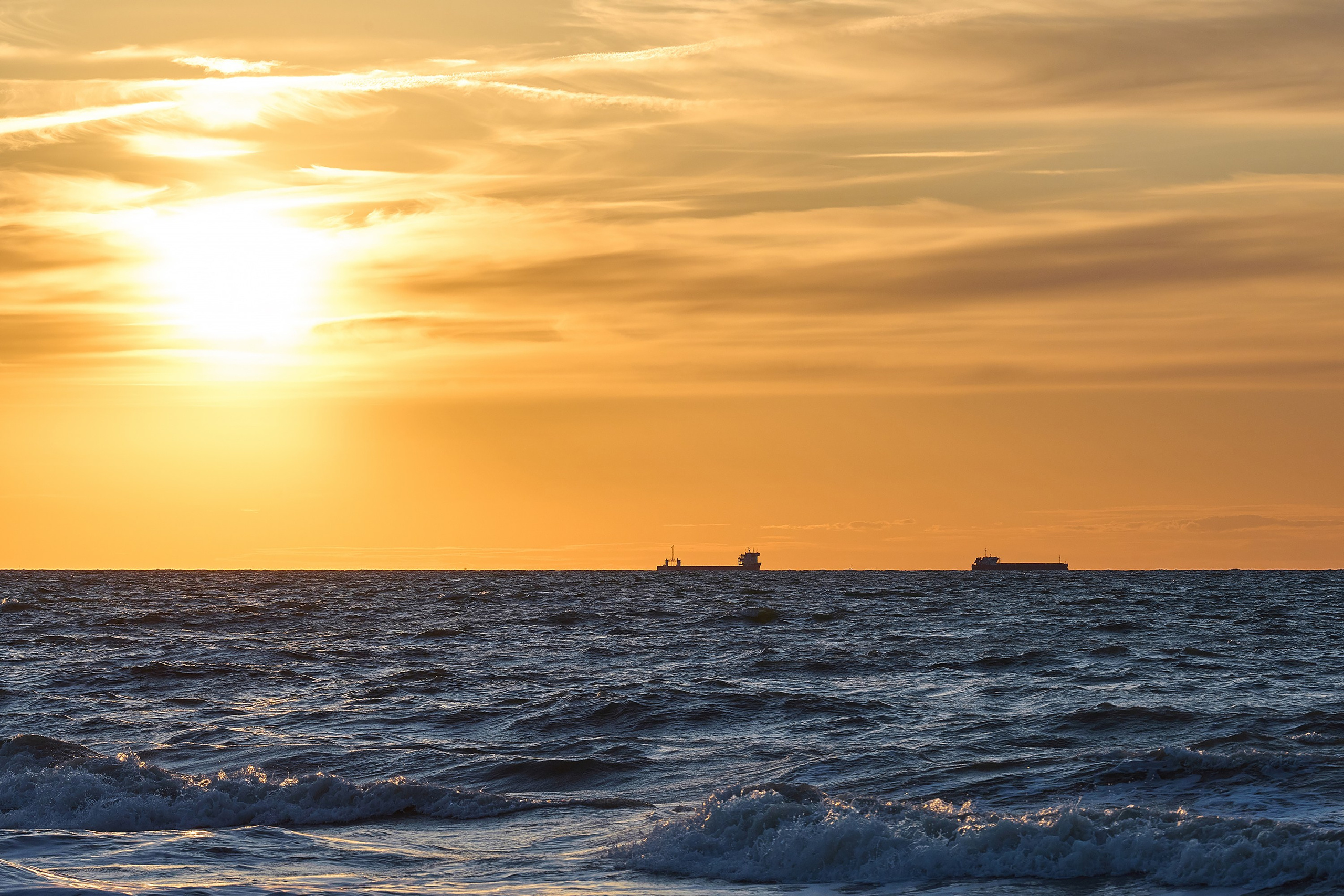 закат, море, пароходы, суда, горизонт, Азовское море, Солнце, небо