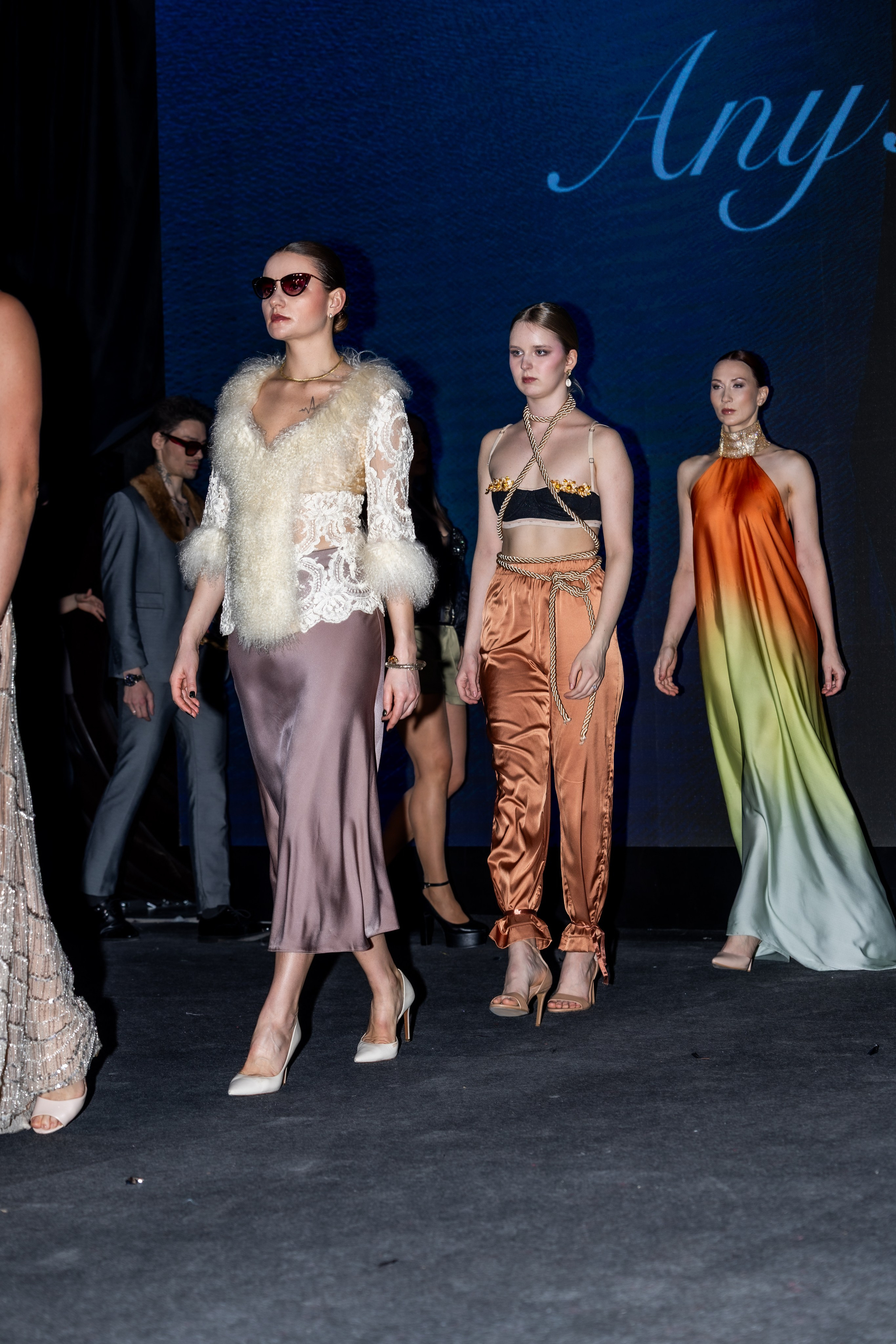Модный показ Бренд AnyAmo на Модной волне. Студия фото, видеографии и мультимедийного дизайна в Москве Multi Frame Studio