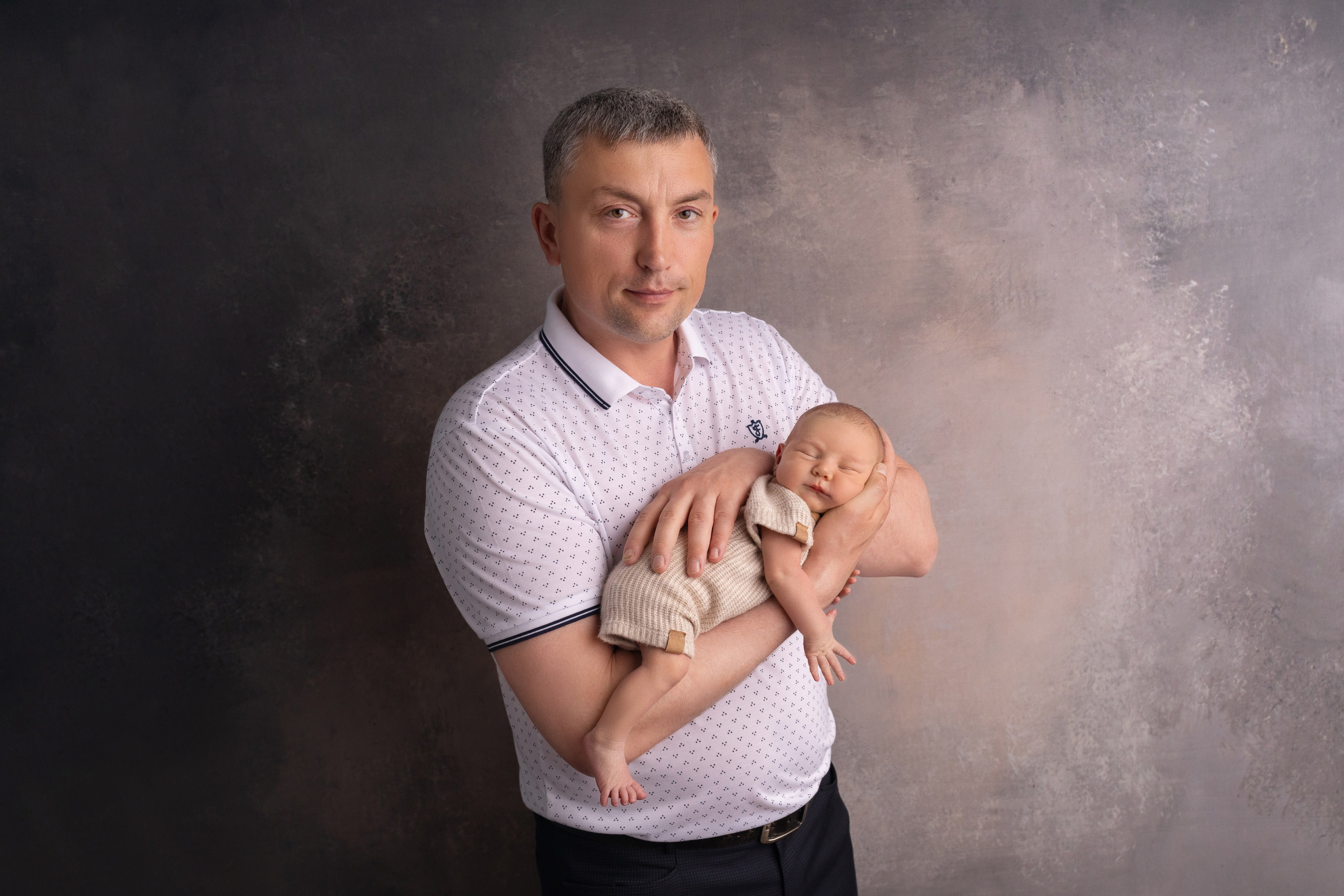 Семейные кадры от Elvira Kamaeva. Фотограф новорожденных малышей в Омске и Омской области Эльвира Камаева