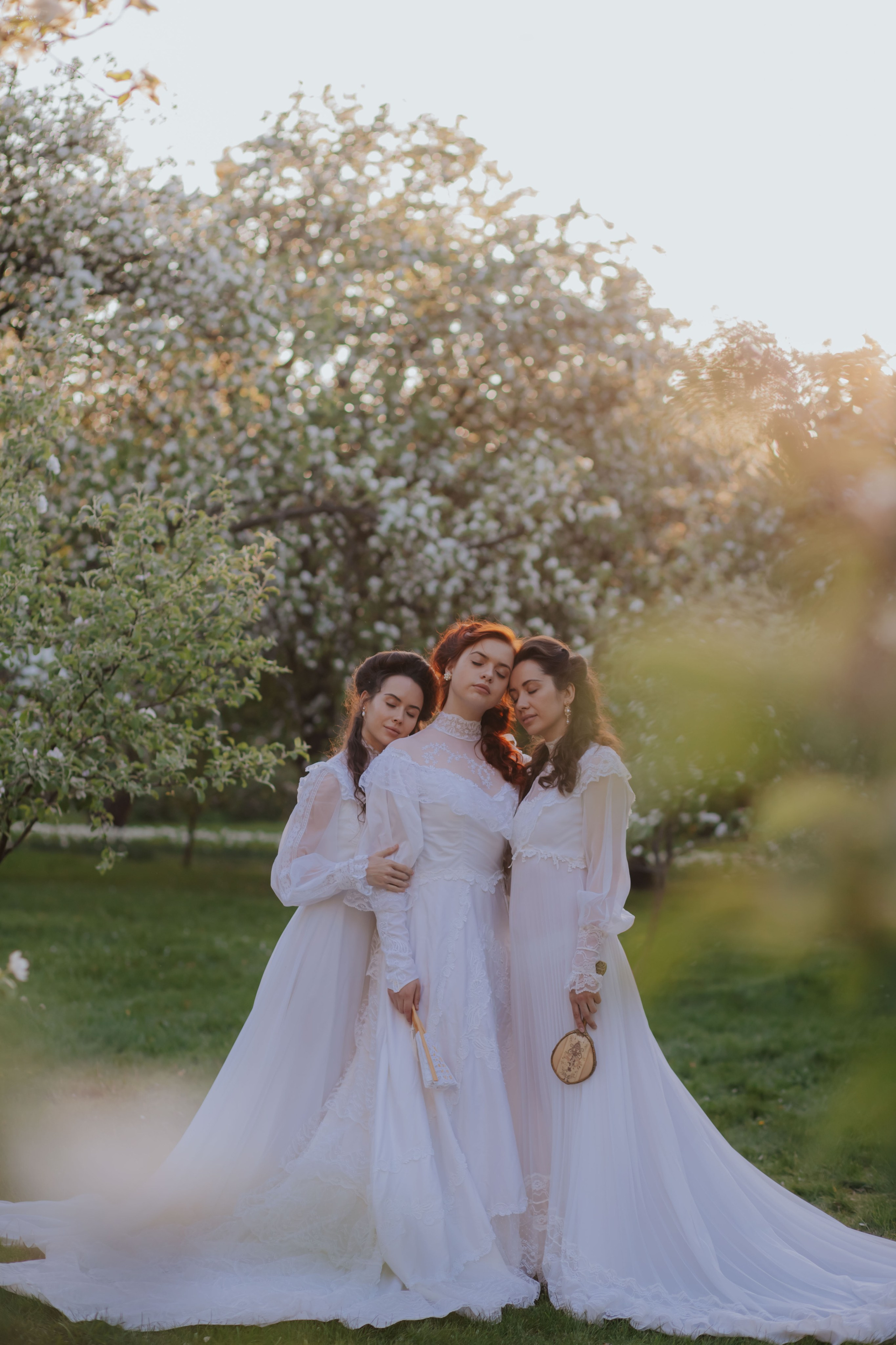 Яблоневый сад. Художественная винтажная фотография