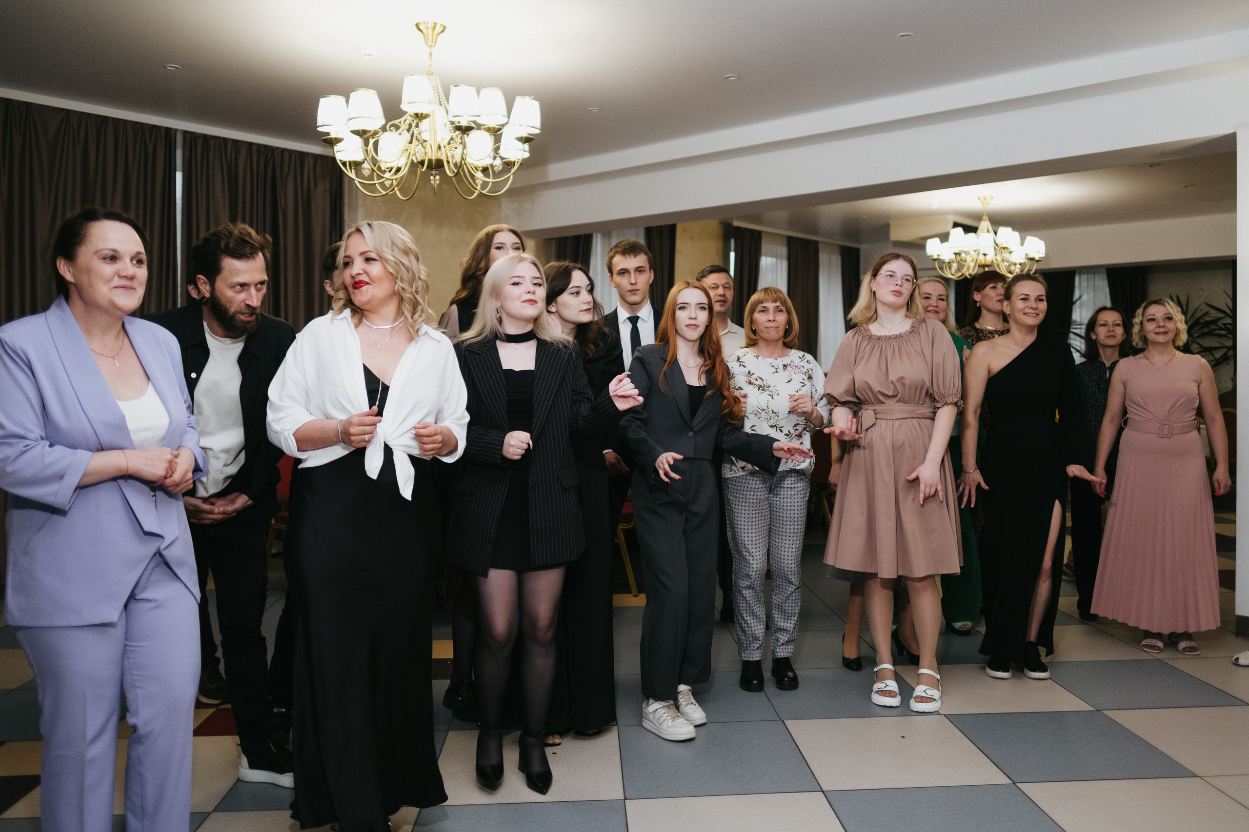 Выпускной 11 класс школы № 30. Свадебный и репортажной фотограф Денис Ожигин в Краснодаре и Краснодарском крае