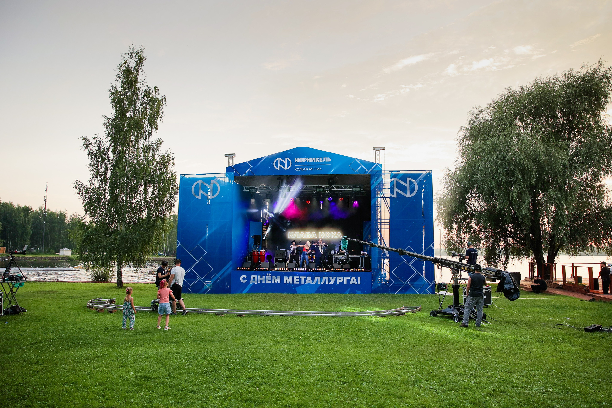 Backstage Чиж и Клава Кока. Фотограф Юрий Клим | Москва