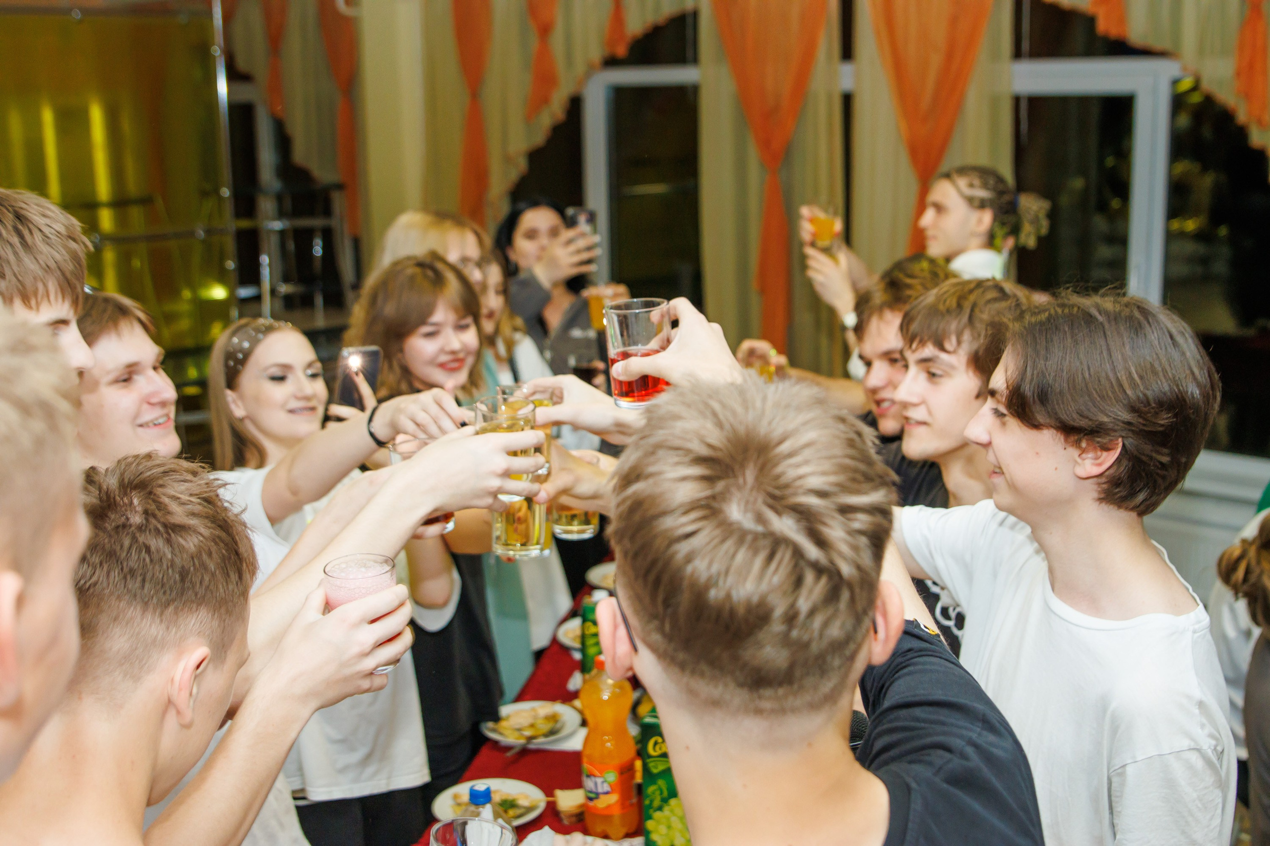 Выпускной 2023. Репортажный фотограф Минск ❘ Костецкий Илья ❘ Беларусь