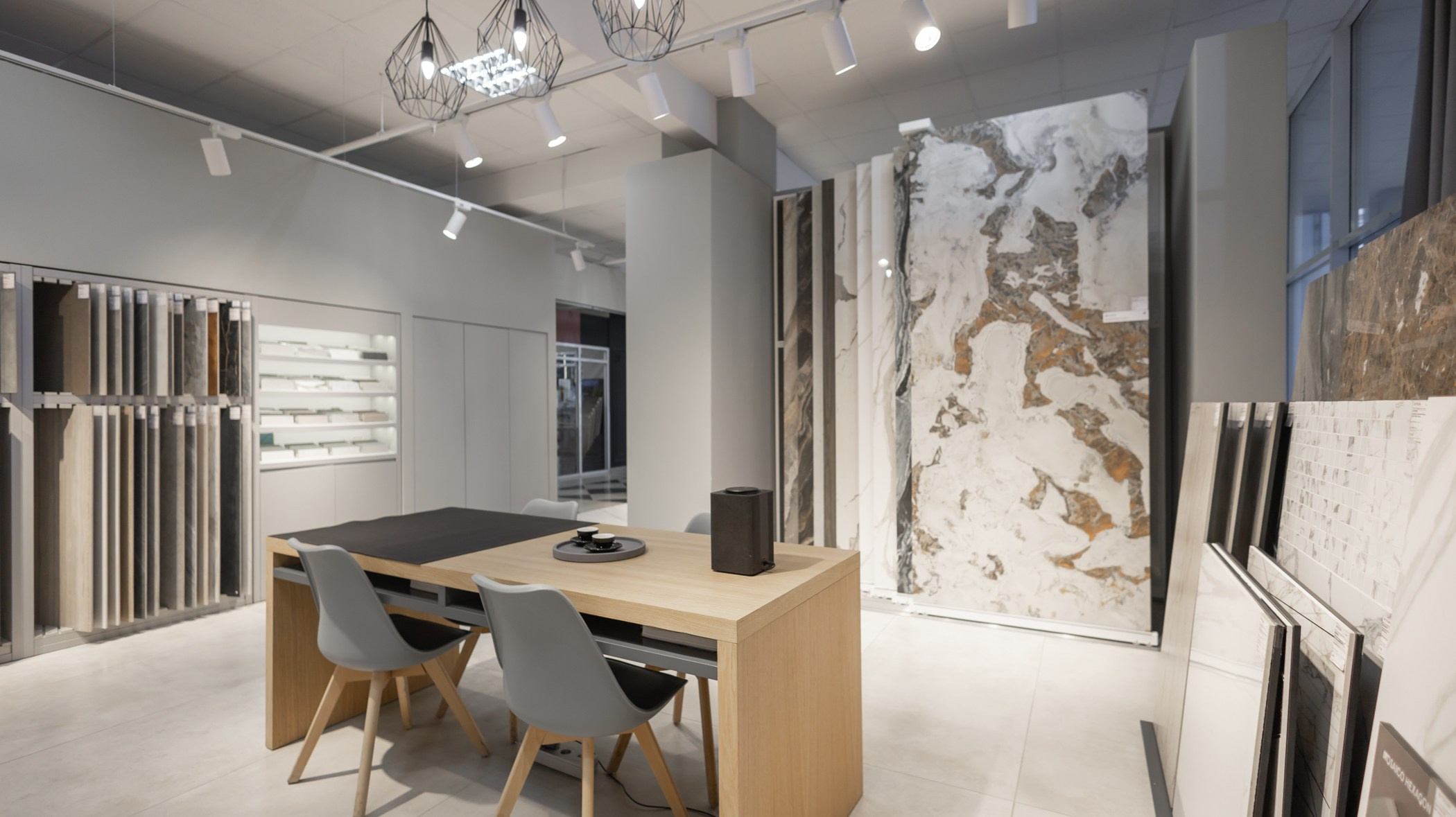 Интерьерная. Фотограф свадебный, репортажный, индивидуальный, фото для маркетплейсов, брендов, автосалонов