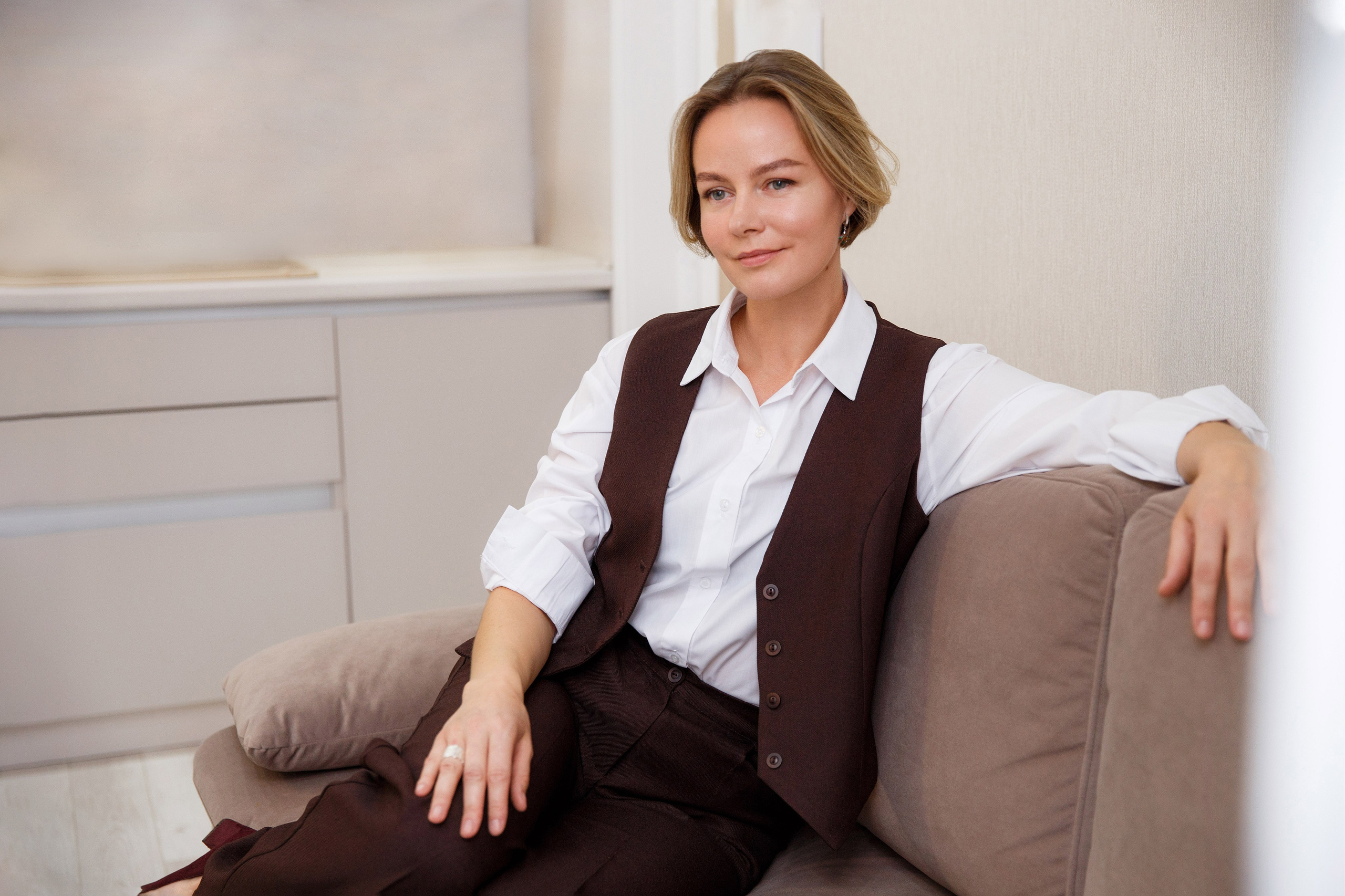 Контент фотосессия для инструктора-методиста по лечебной физкультуре, массажиста, специалиста в области гр. Женский и контент фотограф Люба Пунанцева. Северодвинск. Архангельск