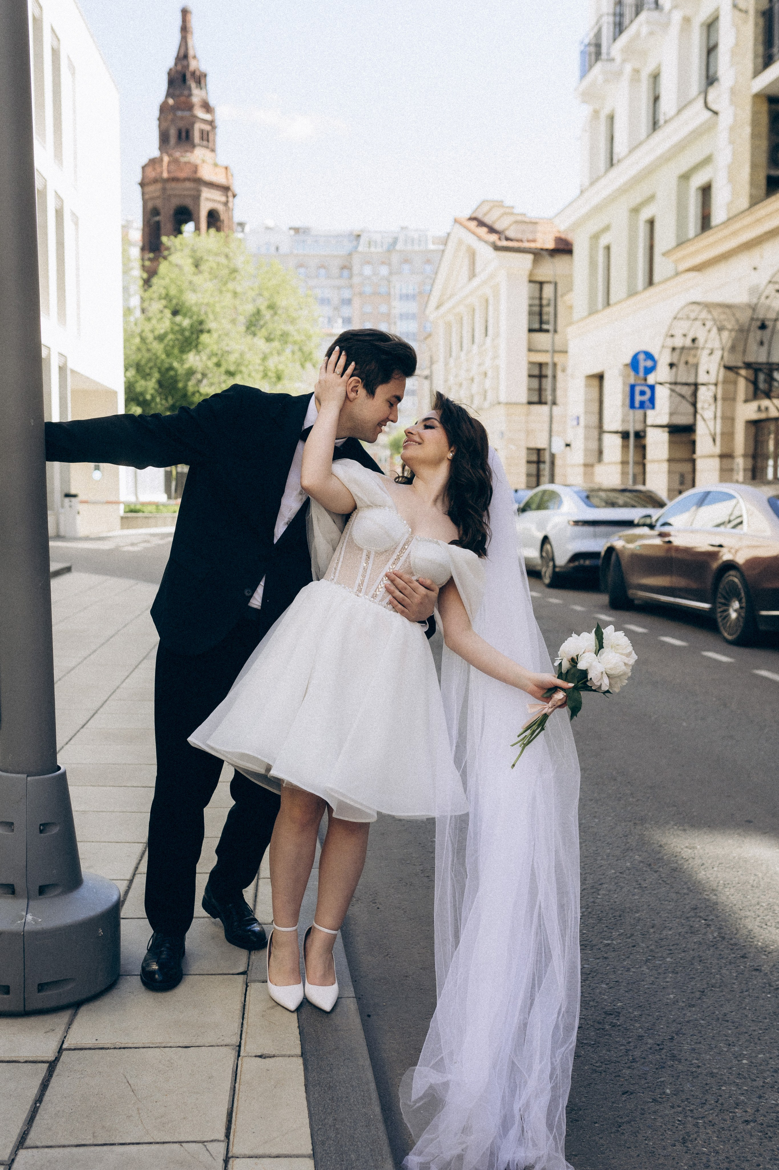 Свадебная фотопрогулка в Москве по центру города. Свадебный фотограф в Москве Анна Полушина