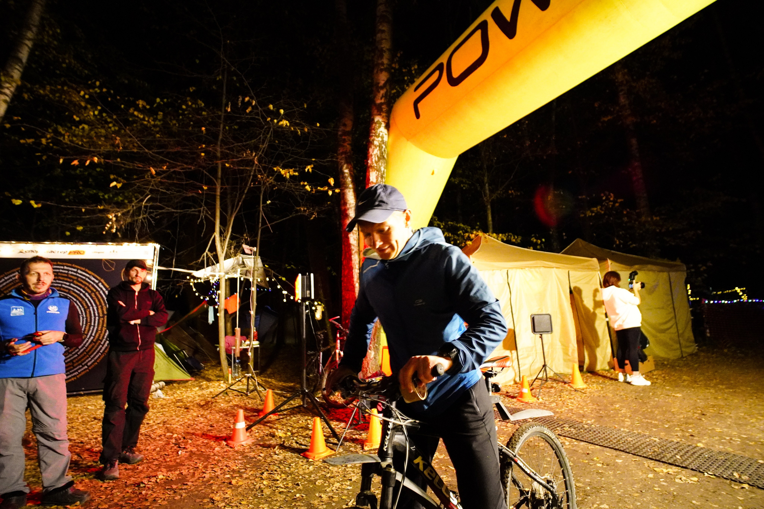 Backyard Ultra Moscow 2024. Роман Капилюшов. Бег. Фото. Видео. г. Люберцы