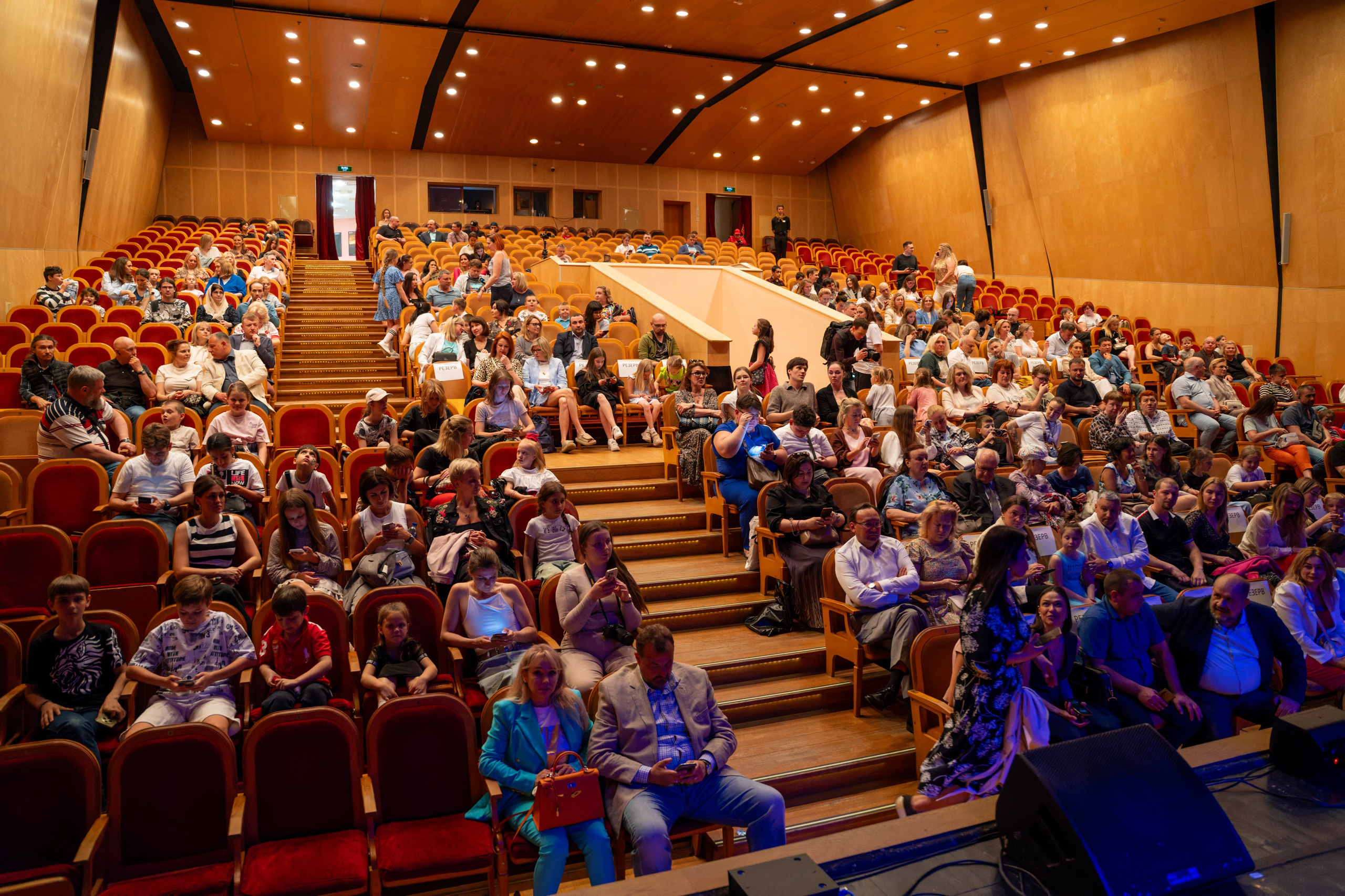 Съёмка благотворительного спектакля «Новая история деревянного мальчика». «Студия DRONAVT`s» — видеосъёмка и фотография г. Москва