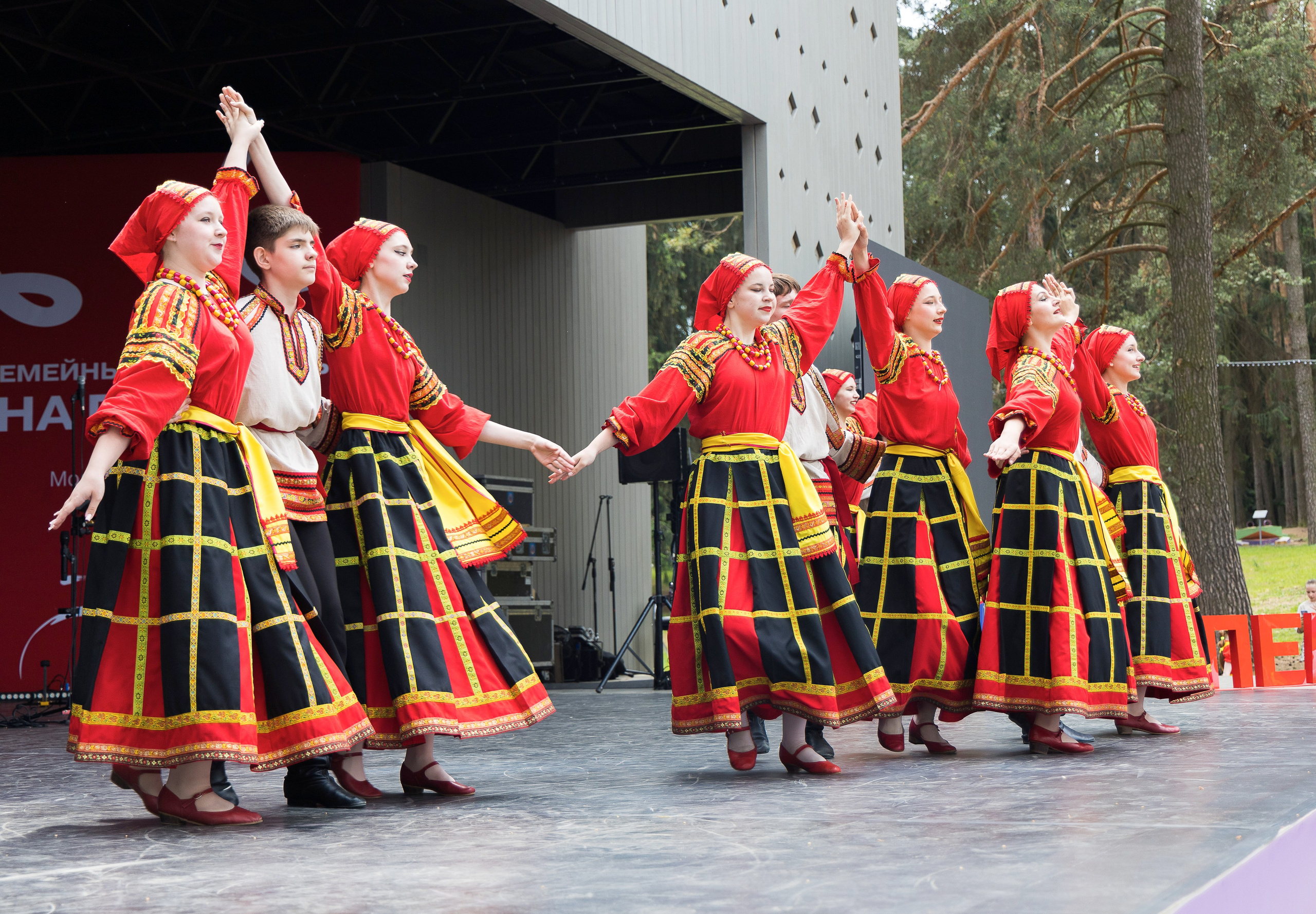 — Город танцует в парках г. Жуковский