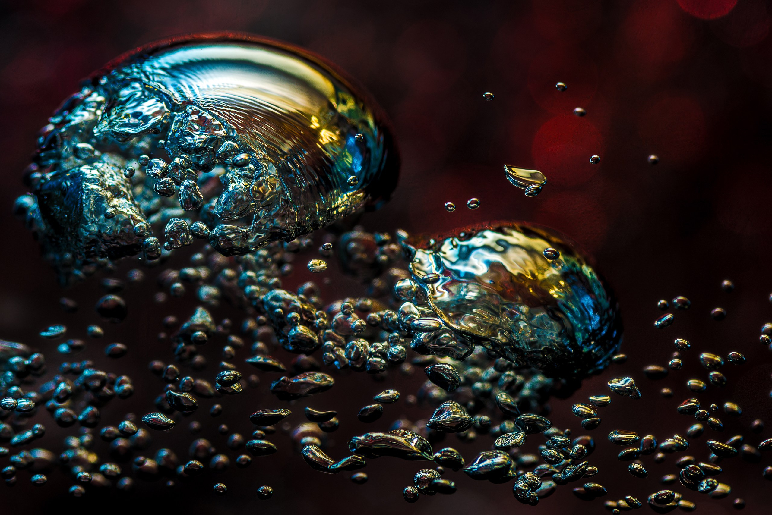 Воздух в воде. Скульптуры из воды Сергея Толмачева