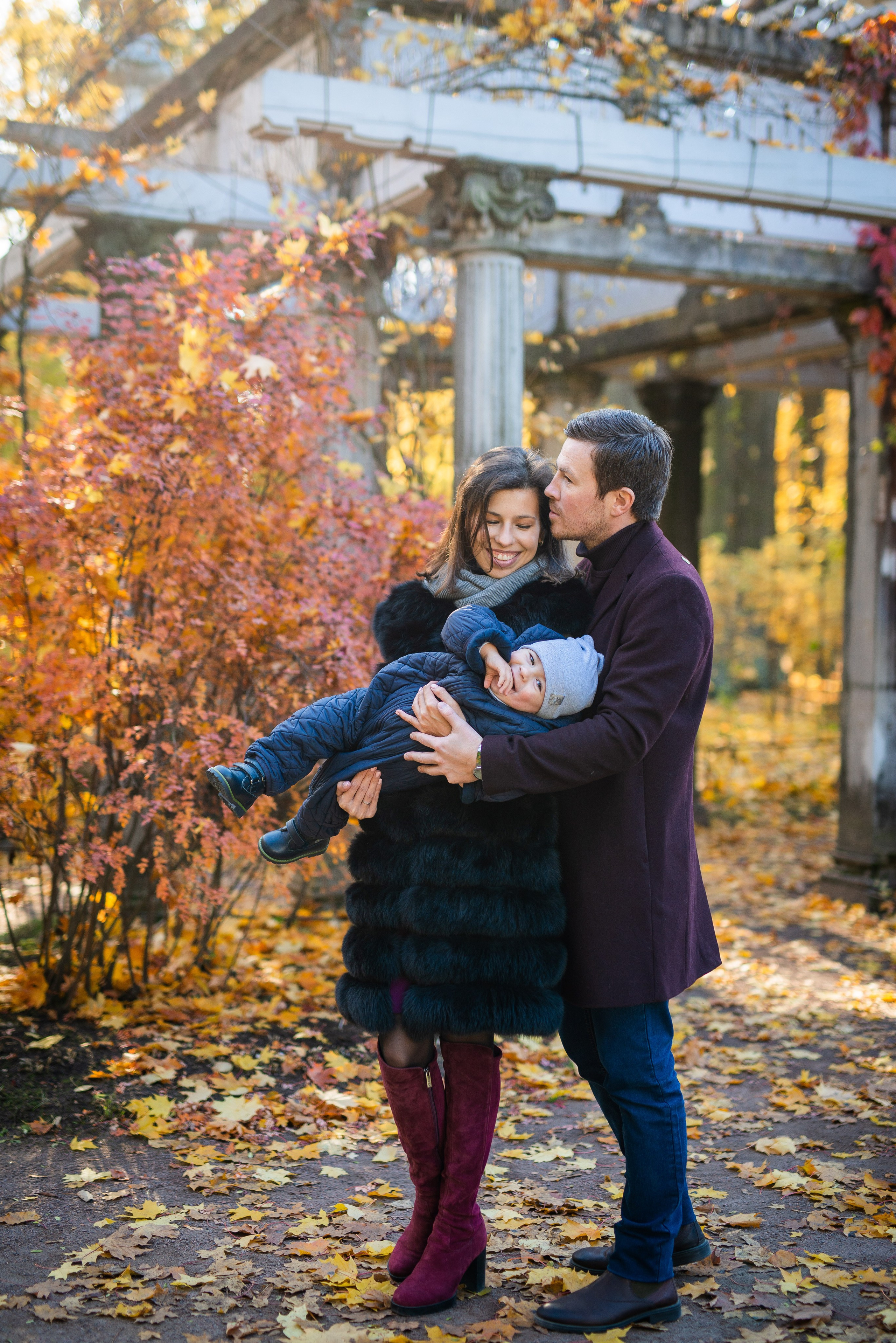 Егор, Валерия и Андрей осенняя прогулка. Портретный, семейный и свадебный фотограф в Санкт-Петербурге и в Пушкине Ширяев Денис