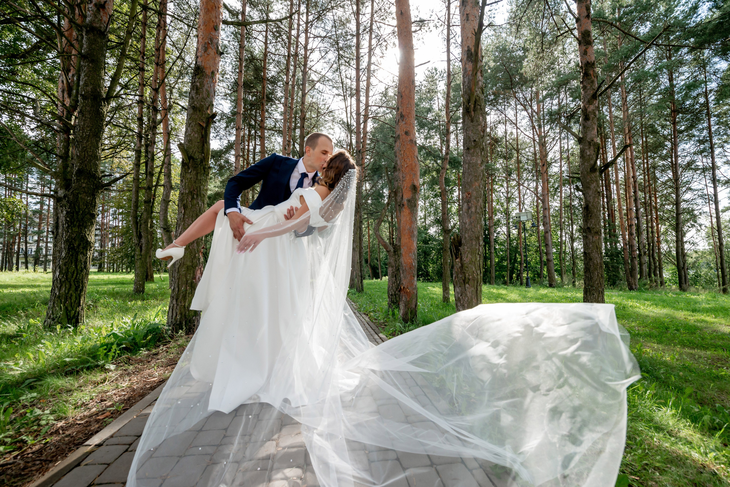 Людмила и Михаил (свадебная прогулка и регистрация в г. Кингисеппе). Портретный, семейный и свадебный фотограф в Санкт-Петербурге и в Пушкине Ширяев Денис