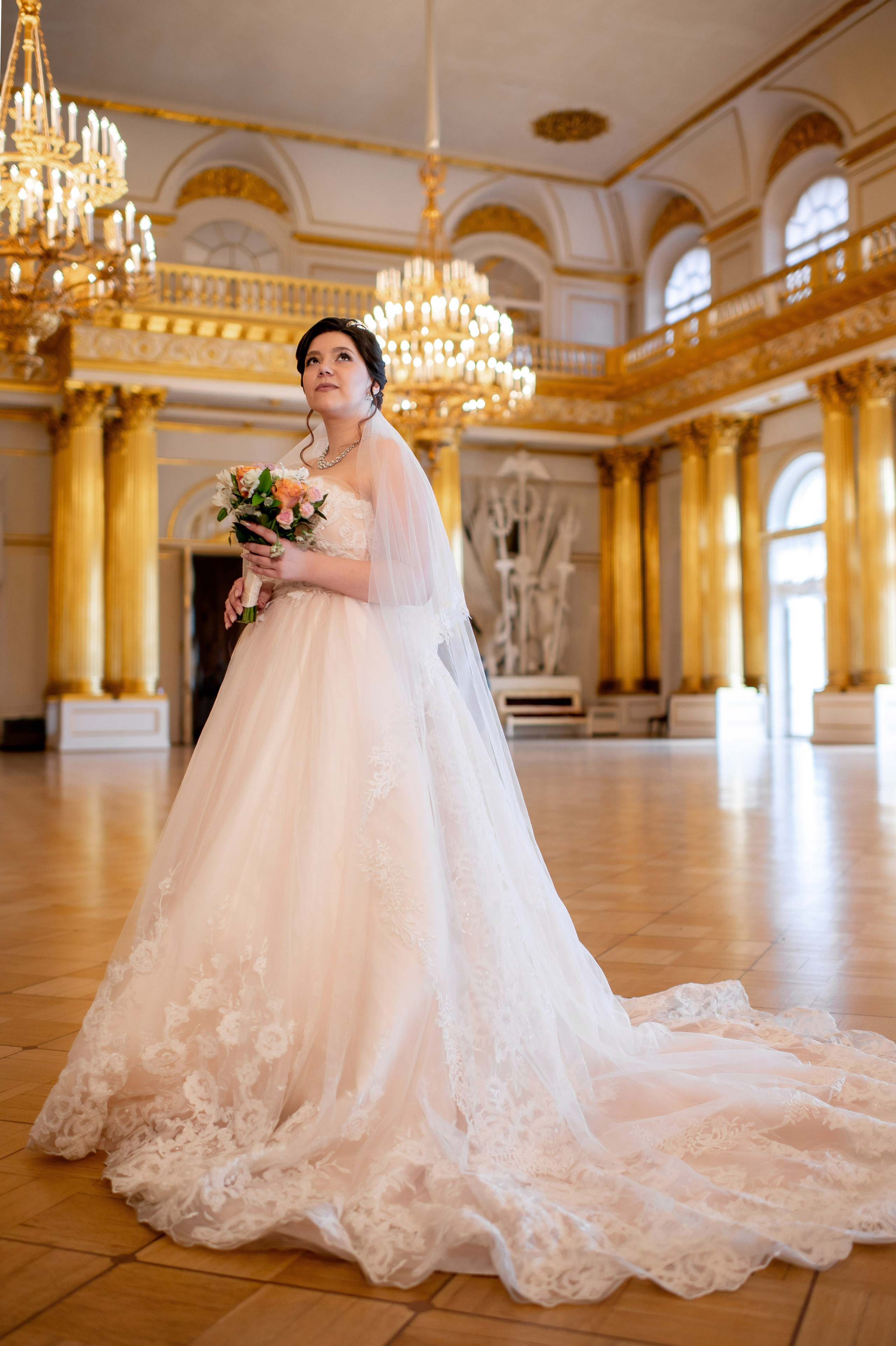 Самая красивая свадебная фотосессия в Эрмитаже. Лучшие свадебные фотографии в Эрмитажа. Портретный, семейный и свадебный фотограф в Санкт-Петербурге и в Пушкине Ширяев Денис