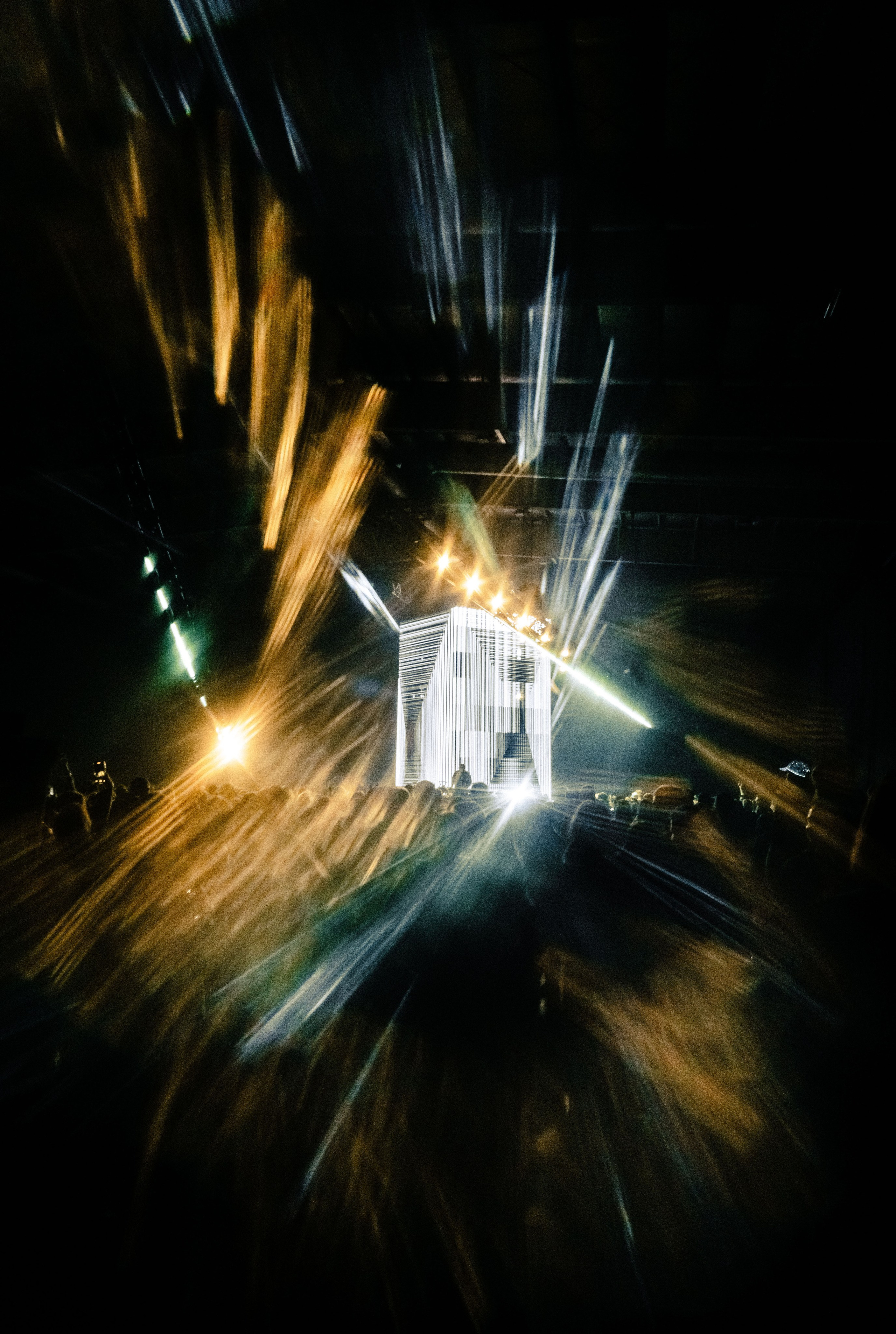 ТОН / 2025. Саша Копылов, фотограф в Казани