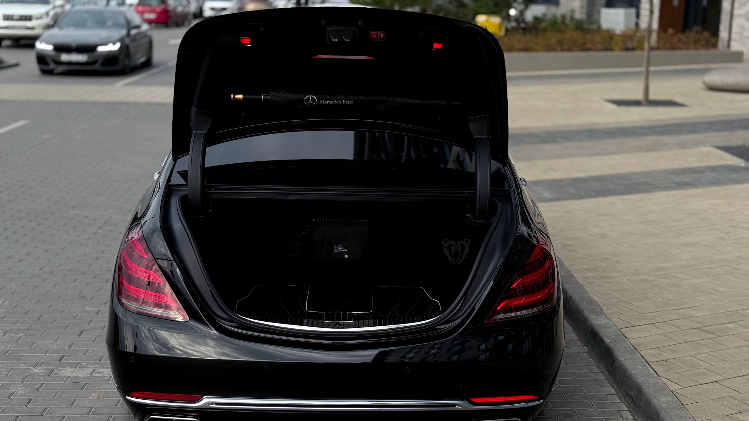 Услуги. Аренда премиум автомобилей в Астрахани