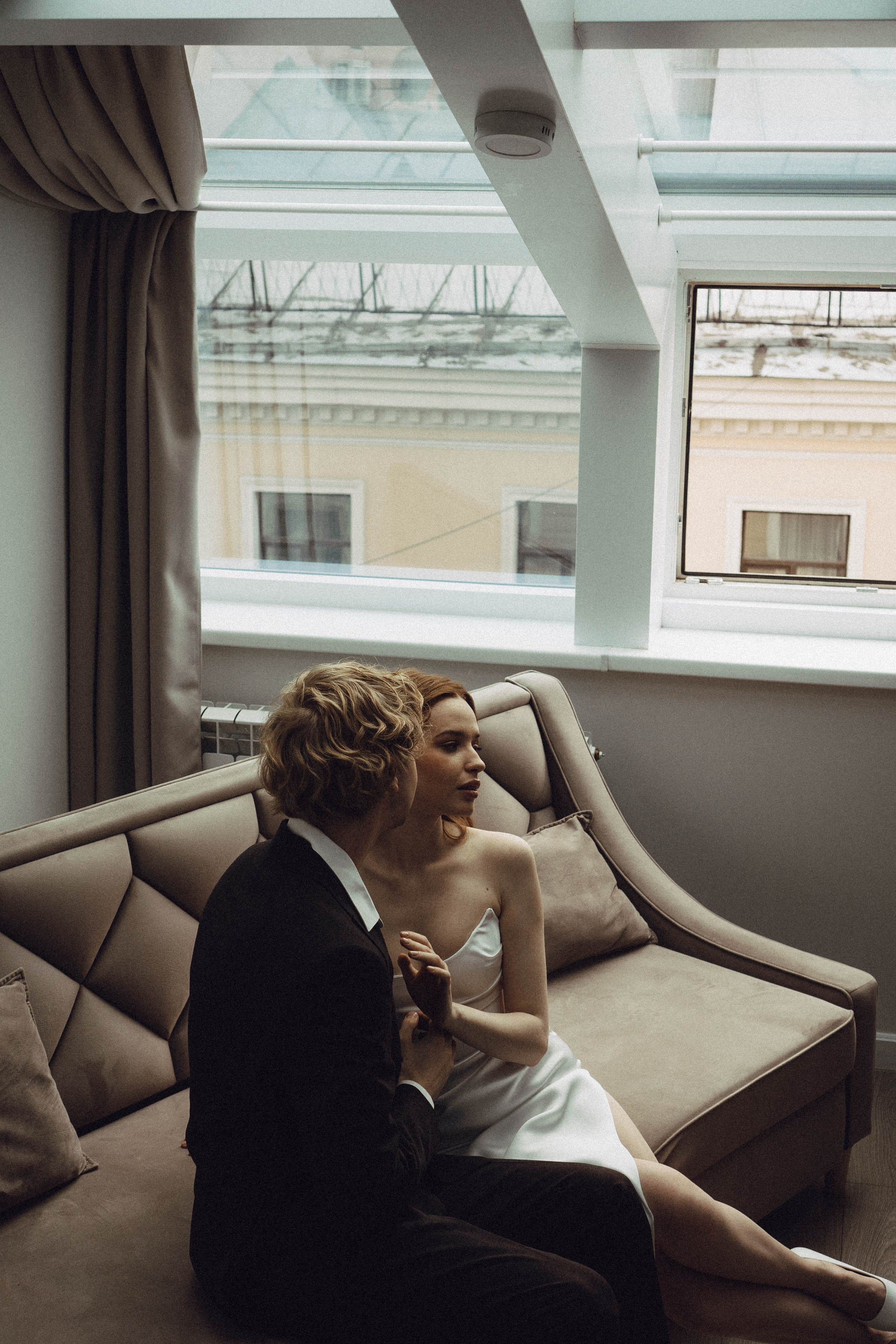 СВАДЕБНАЯ СЬЕМКА В ОТЕЛЕ. СБОРЫ ЖЕНИХА И НЕВЕСТЫ И ТАКЖЕ ТОР И ПОДГОТОВКА К ПРОГУЛКЕ. Профессиональный фотограф, Санкт-Петербург — Виктория Богомолова