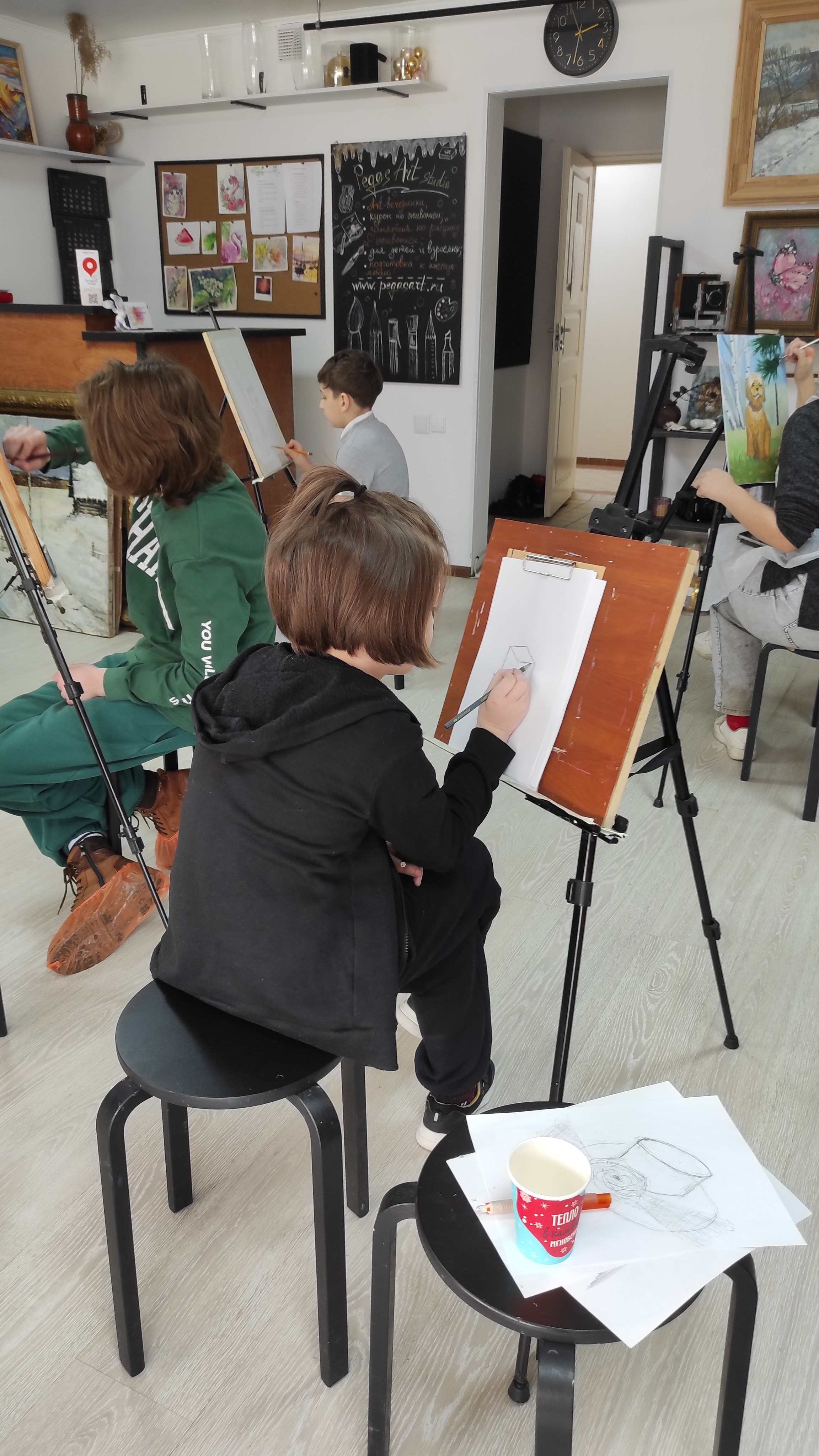 Подростки и дети постарше. Арт-вечеринки и мастер-классы в Москве для взрослых и детей