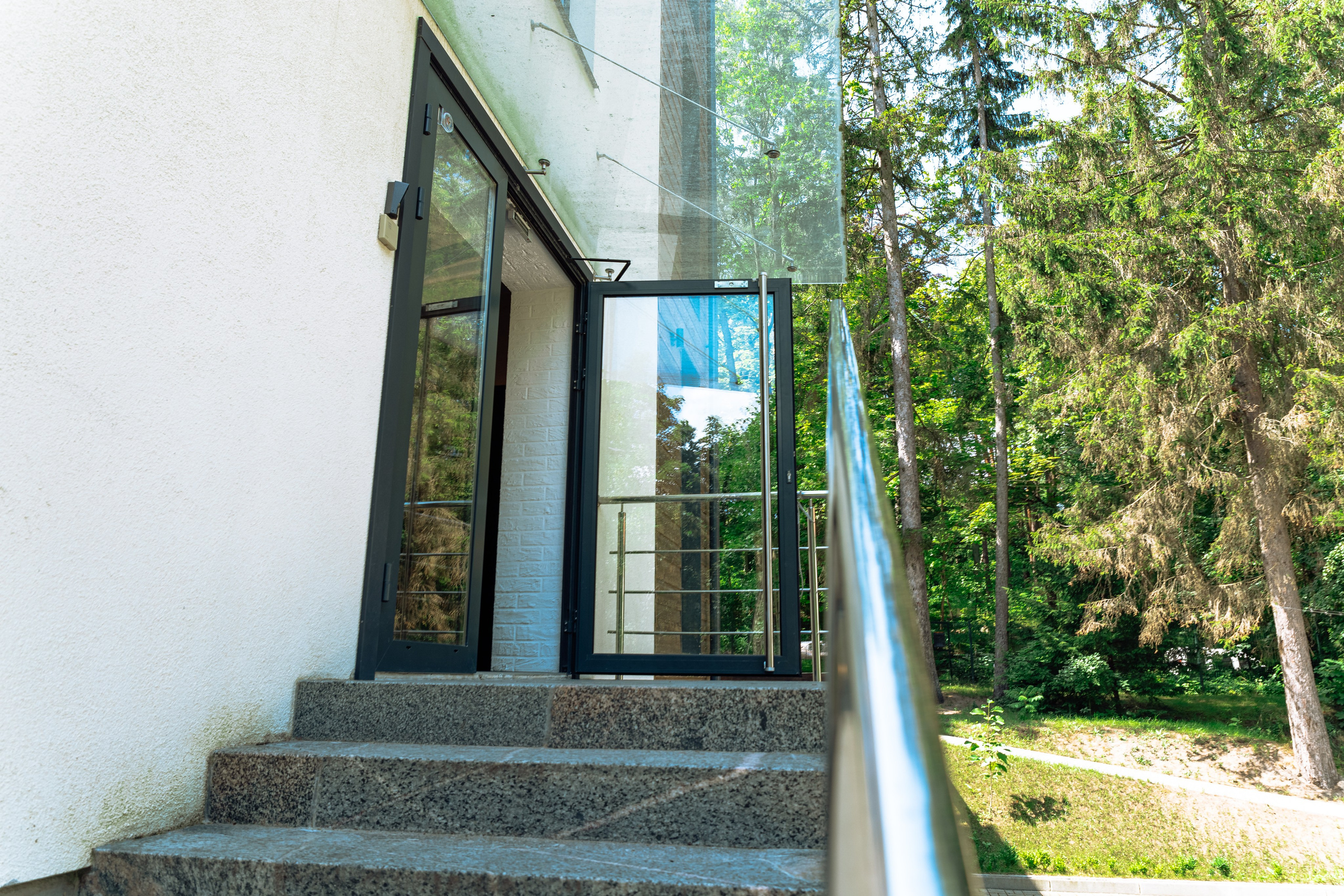 WHALE APART Apartments Svetlogorsk. Content shooting. KRIS KRUPINNIKOVA