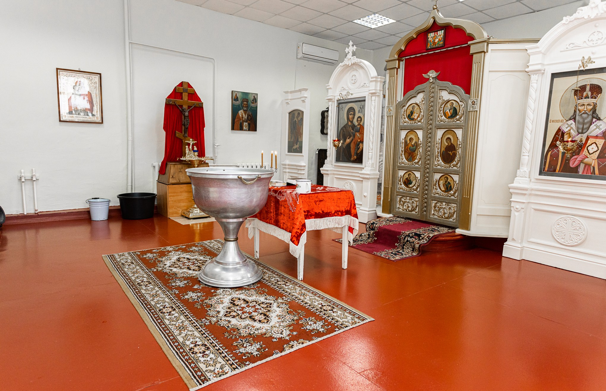 Свадьба, роспись в ЗАГСе, венчание, крещение, выписка из роддома — фотосъёмка. Визуальная упаковка брендов и проектов через фото и видеопроизводство