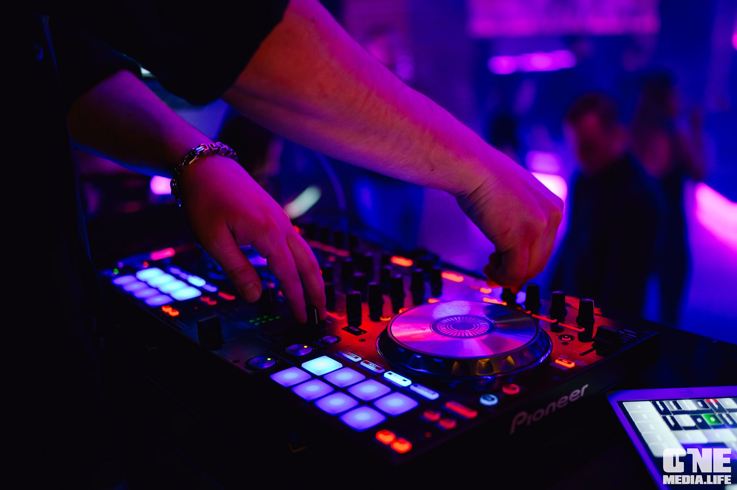 Фоторепортаж из РК Планета. One Media Life: фоторепортажи, фотоотчеты с мероприятий и заведений