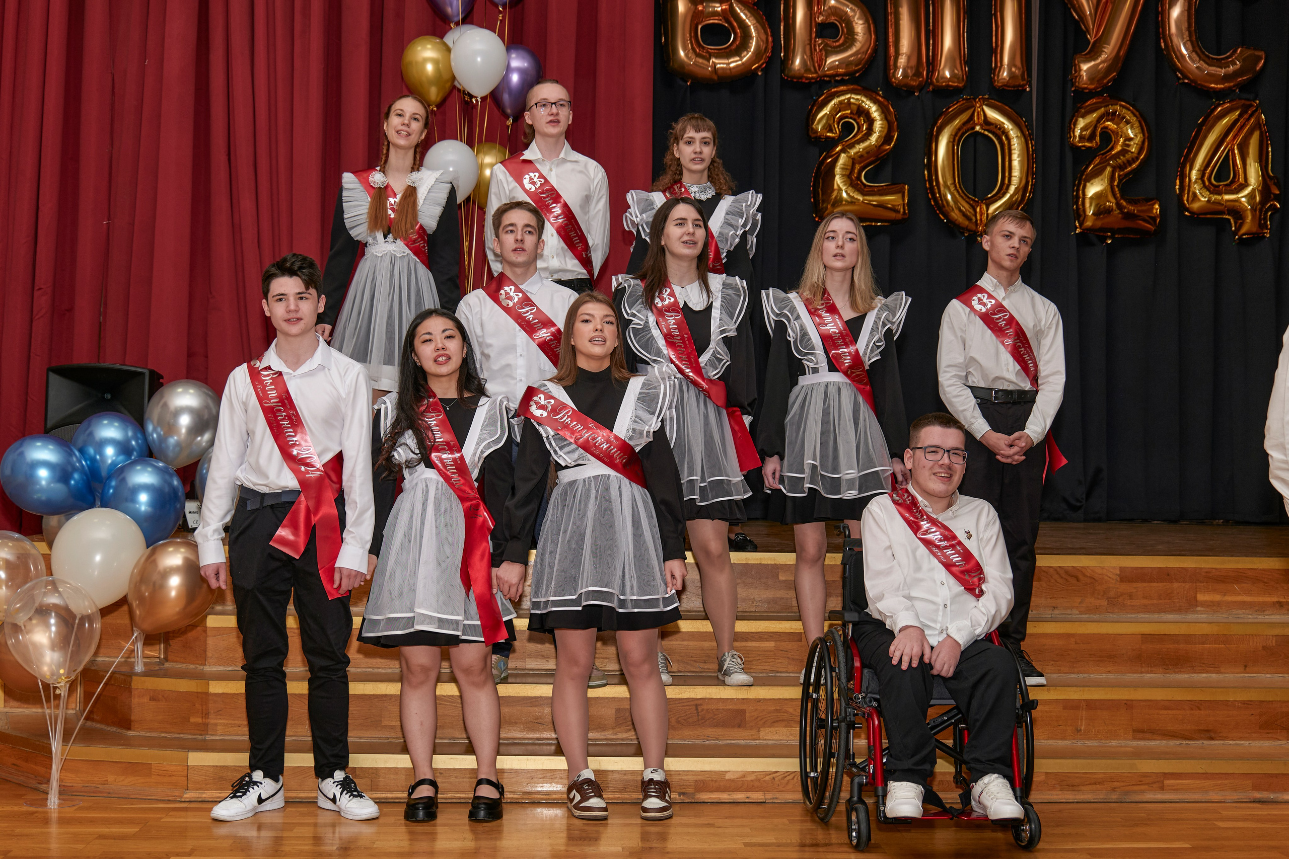 Последний звонок школа 1413. Детский и семейный фотограф г. Москва Оксана Катаджи