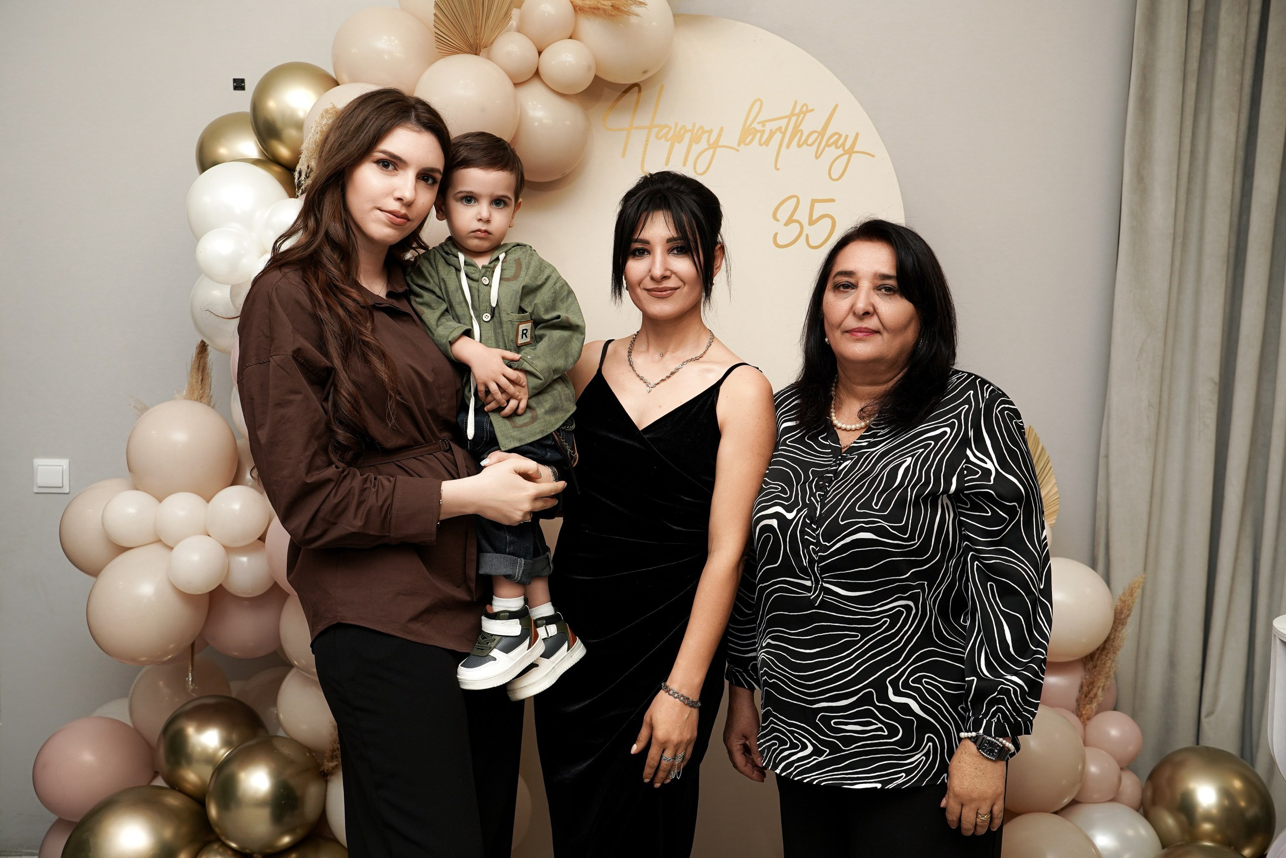 Юбилей 35 лет. Фотосъемка мероприятия в Ростове-на-Дону. Свадебный фотограф в Ростове-на-Дону. Таинство Крещения и Венчания, семейные фотосессии. Алёна Чёботова