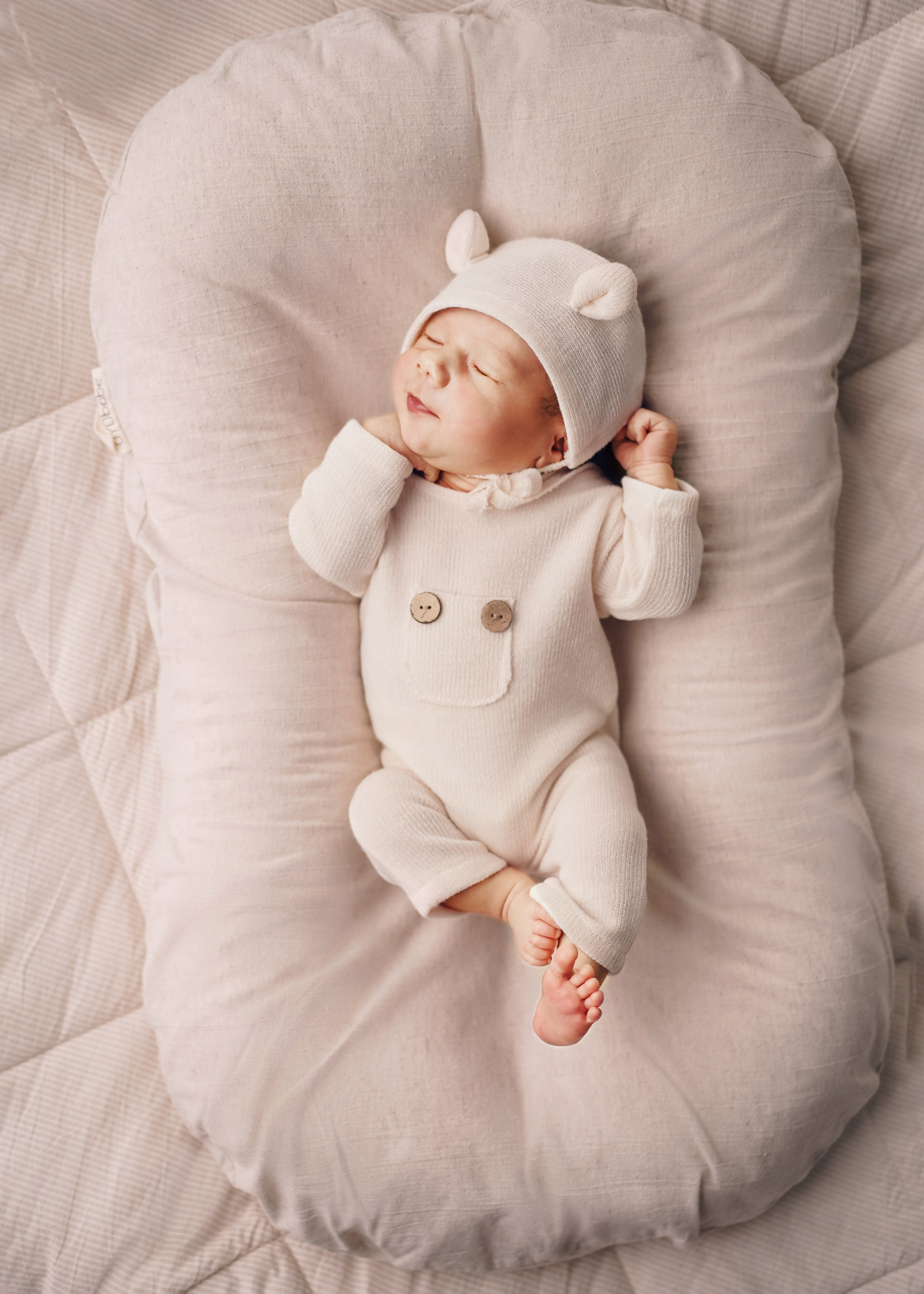 Natural (0-60 дней от роду). Фотограф новорожденных в Ялте