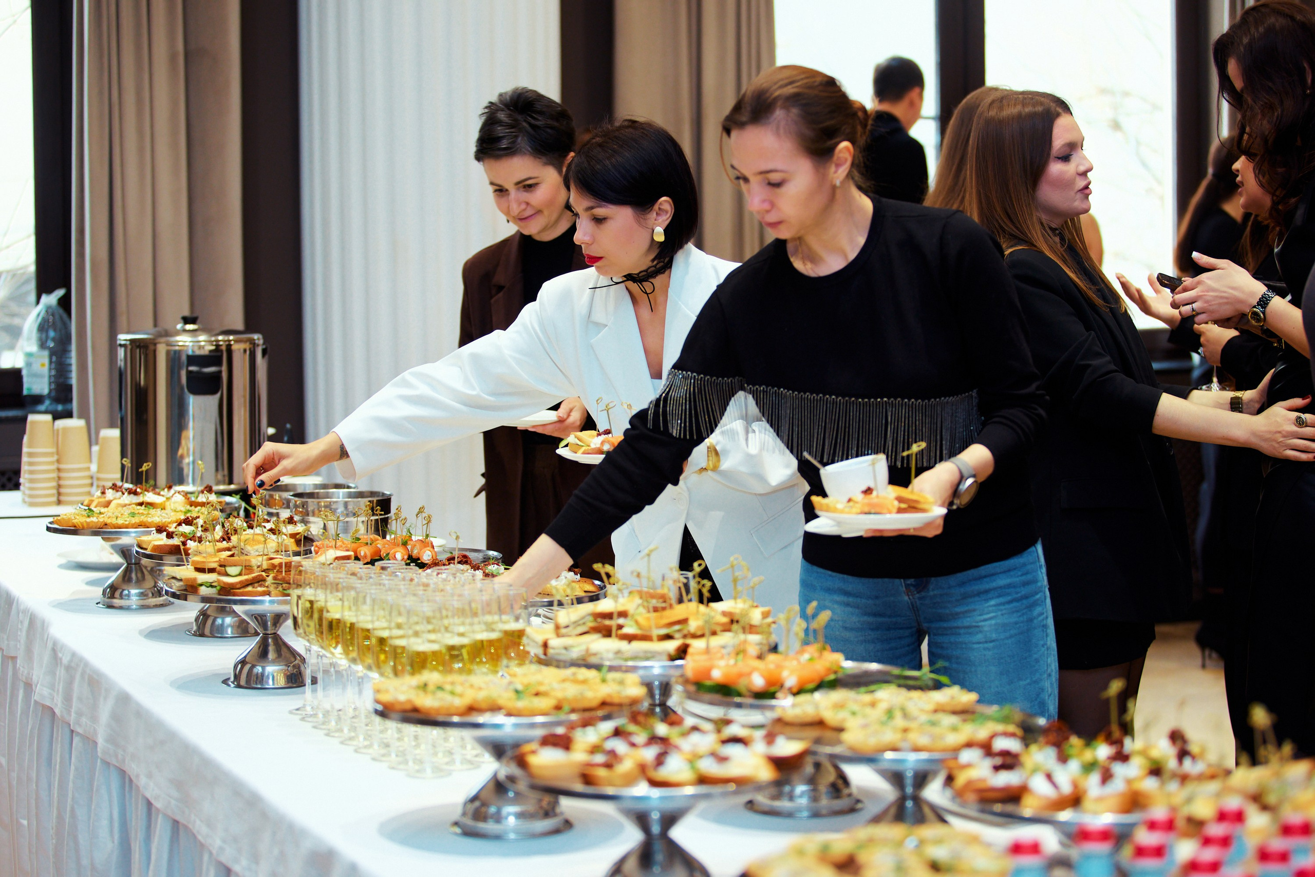 СММ — ВЕСТНИК 12.2025. Конференция, на которой регулярно обсуждают главные новости в мире маркетинга, продаж и пиара. Фотограф в Краснодаре Дина Павленко