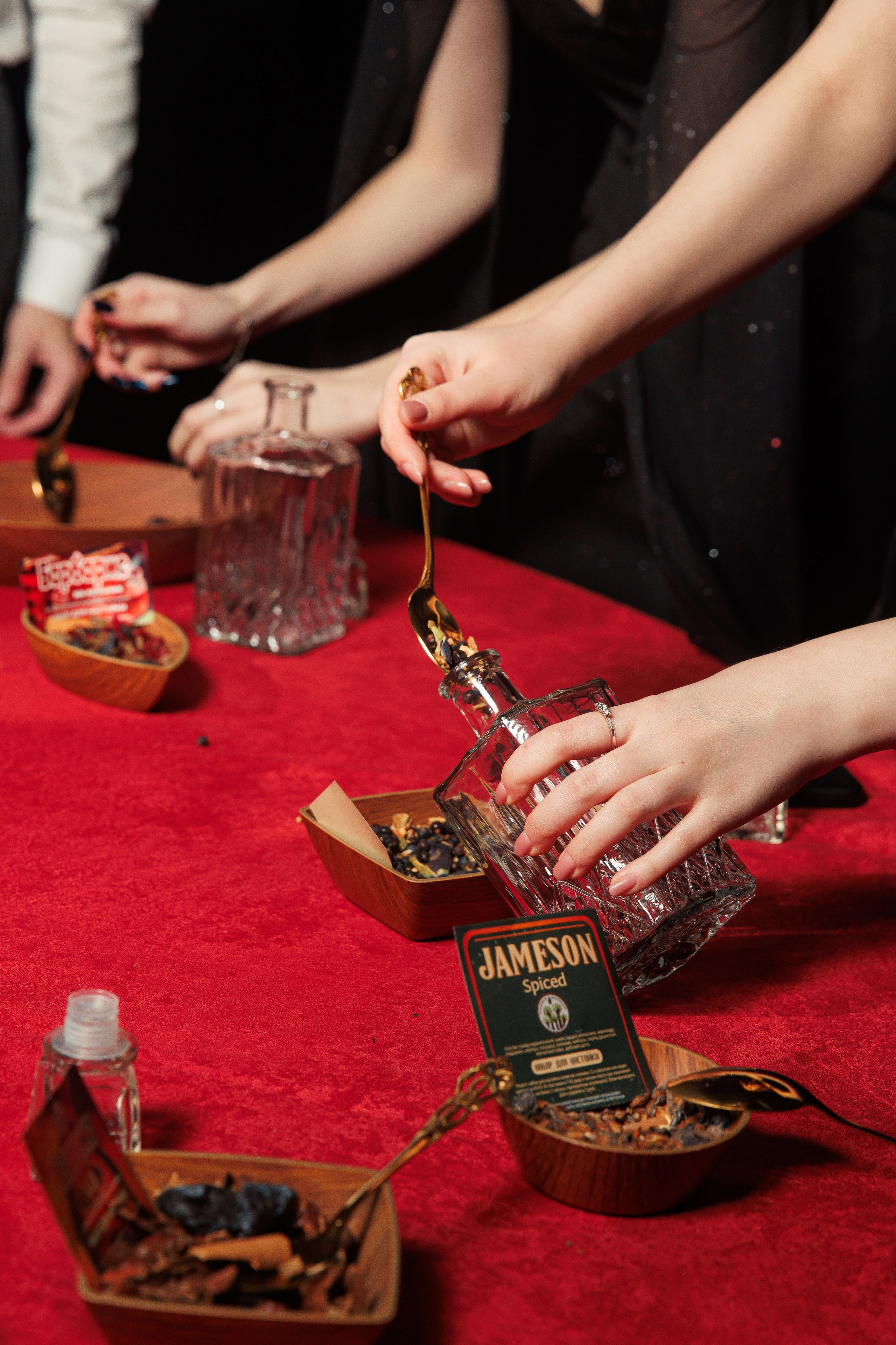 День Рождения в стиле Moulin Rouge. Репортажный и свадебный фотограф в Уфе Павел Кожевников